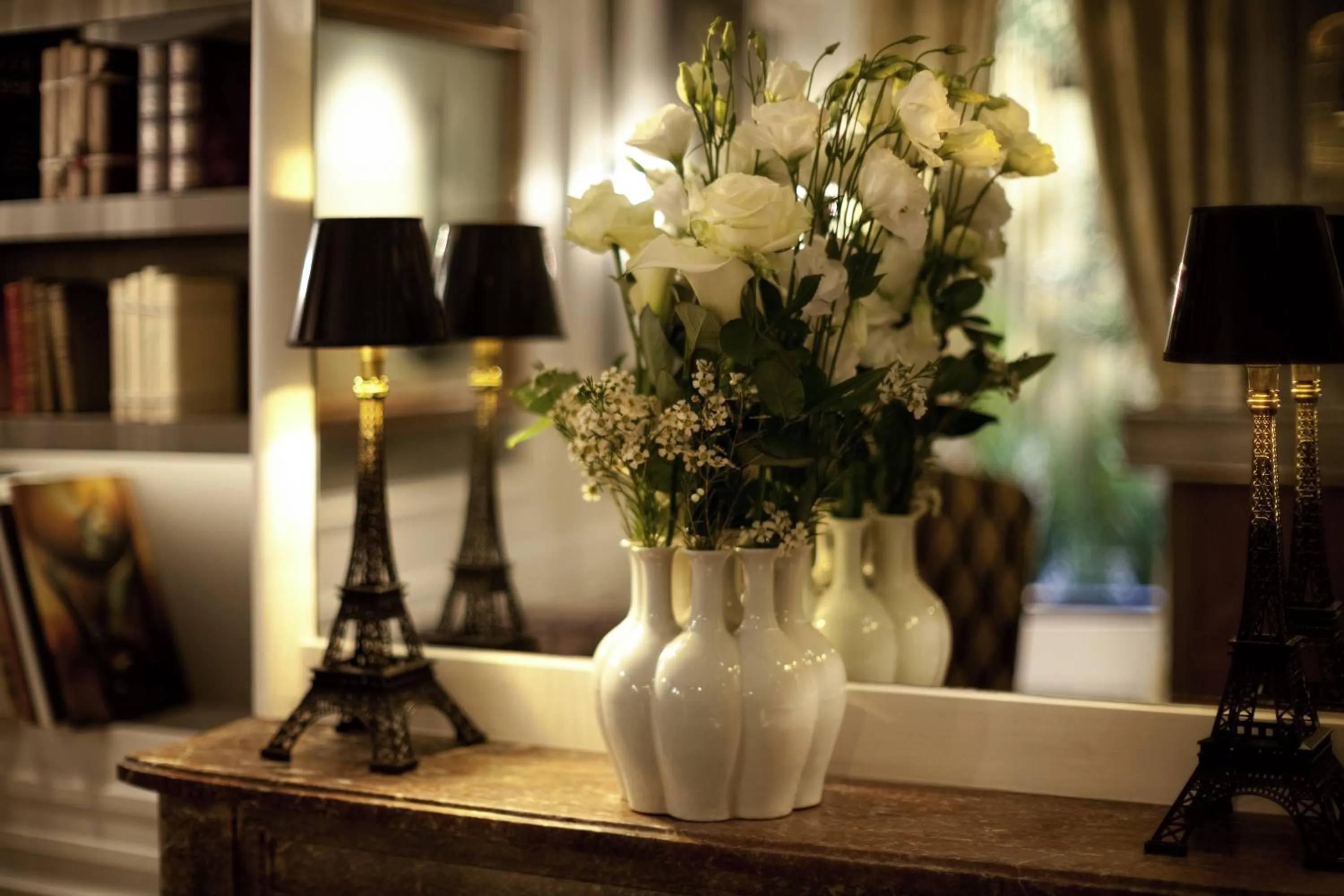 Lounge or bar in Le Stendhal Place Vendôme Hotel Paris - MGallery Collection