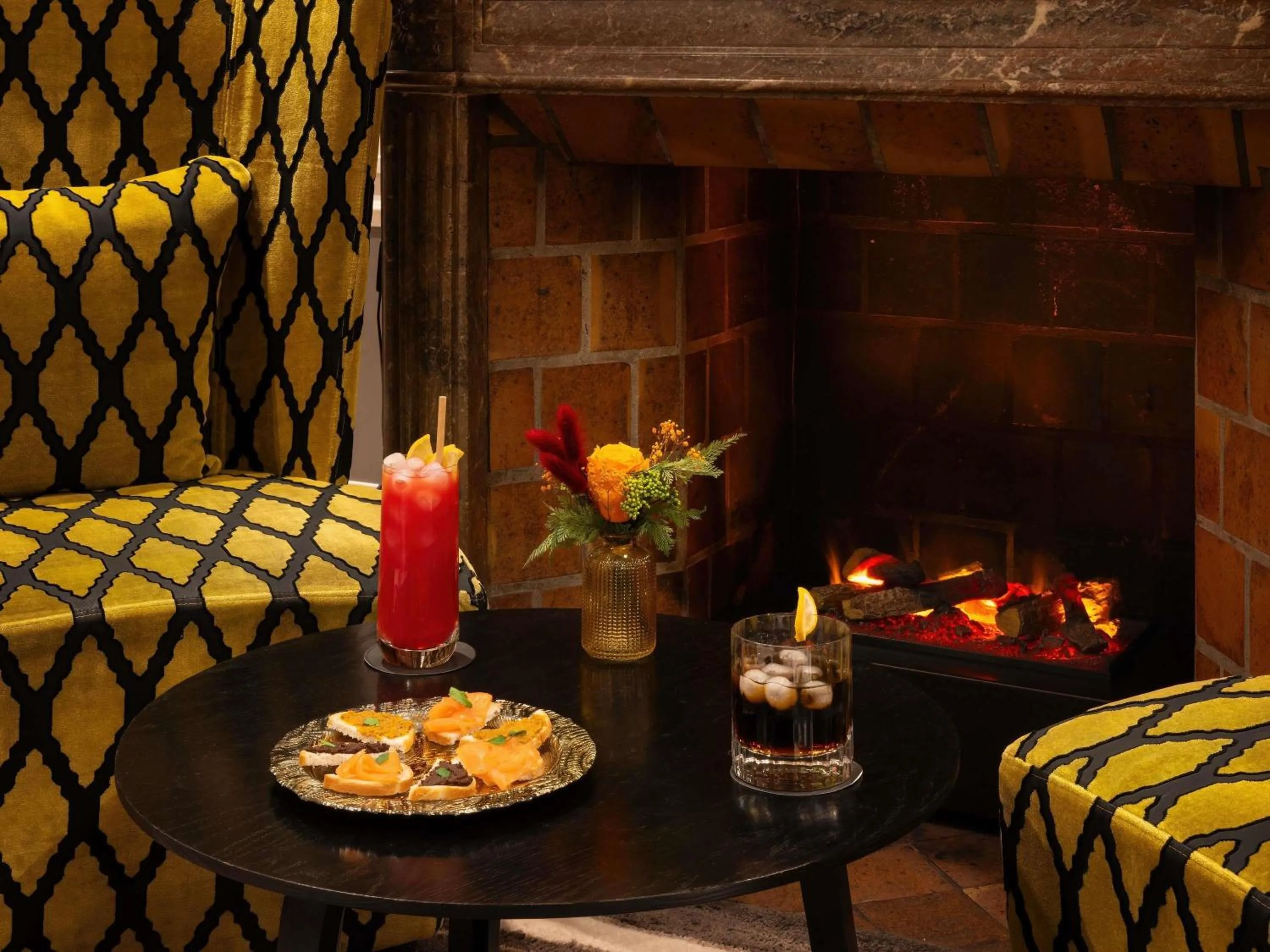 Lounge or bar in Le Stendhal Place Vendôme Hotel Paris - MGallery Collection