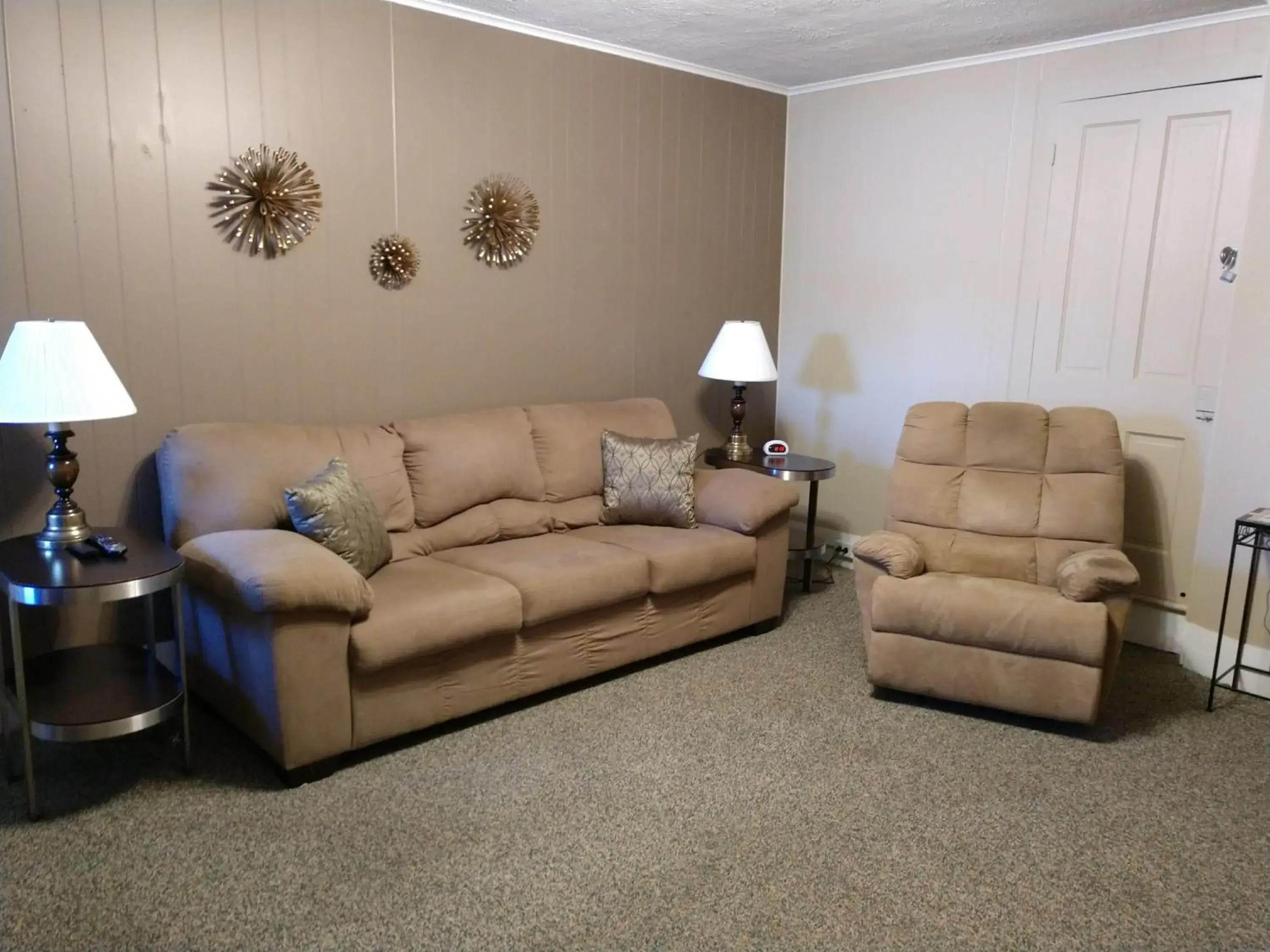 One-Bedroom Apartment in Hotel Wayne One-Bedroom Apartment in Hotel Wayne