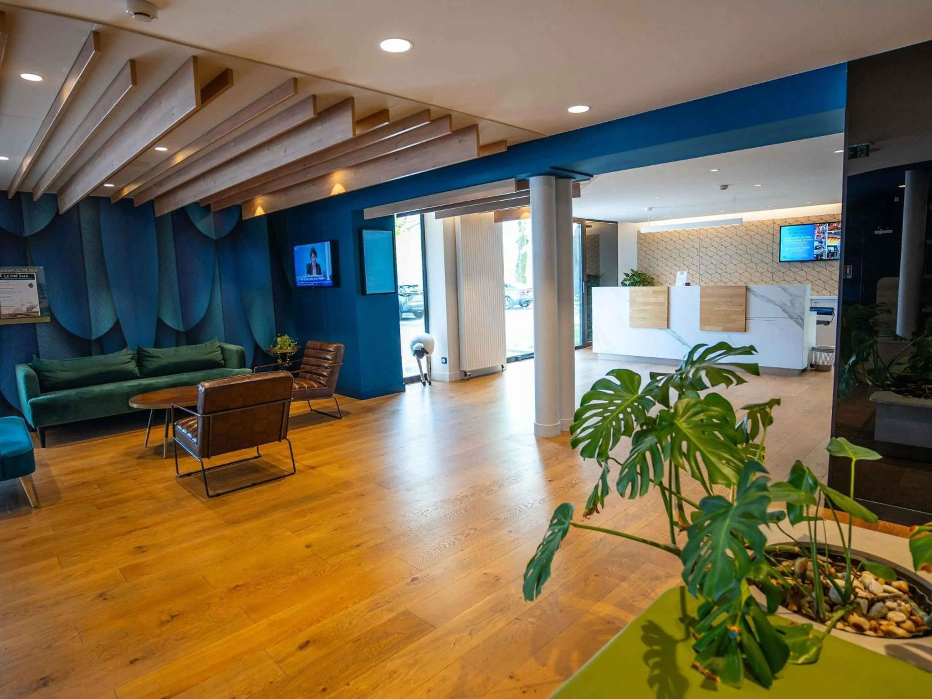 Property building in Mercure Mont Saint Michel