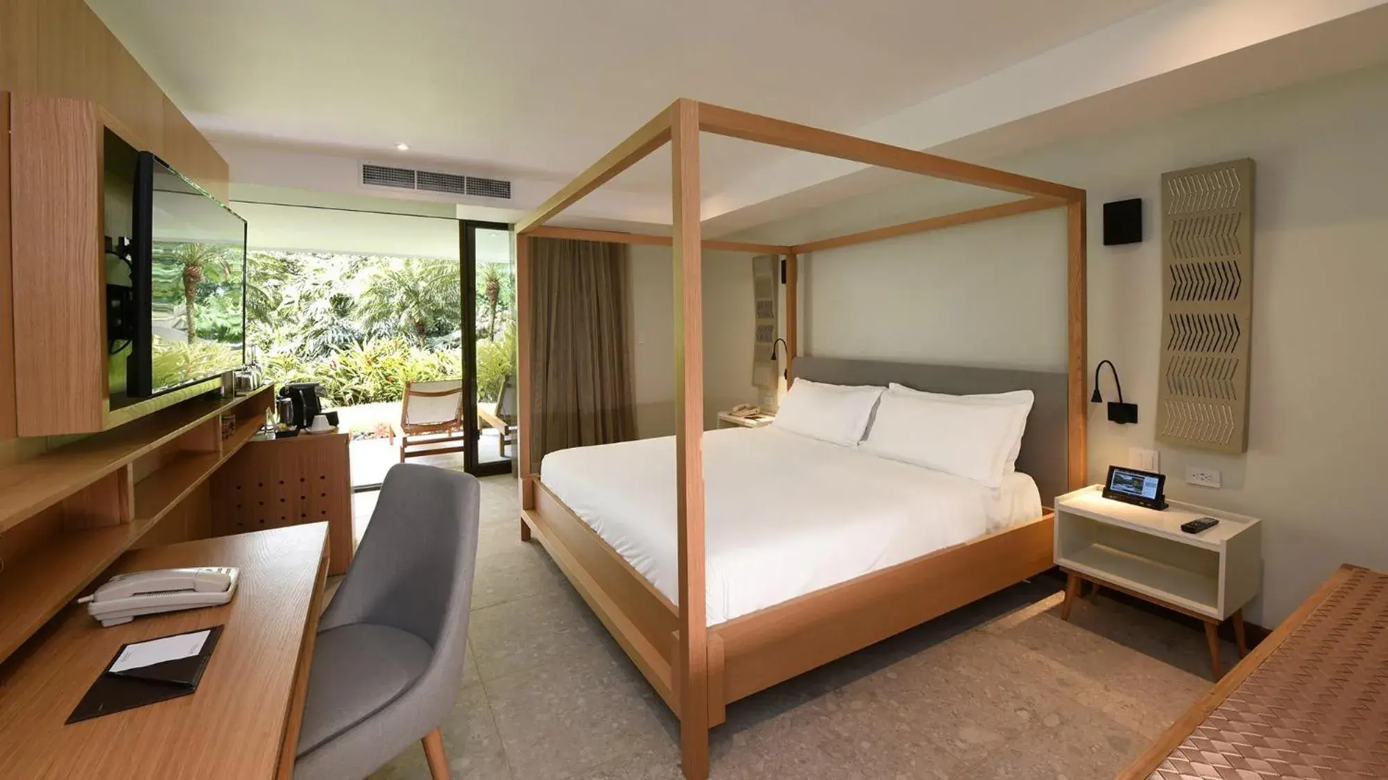 Bedroom, Bed in Tabacón Thermal Resort & Spa Bedroom, Bed in Tabacón Thermal Resort & Spa