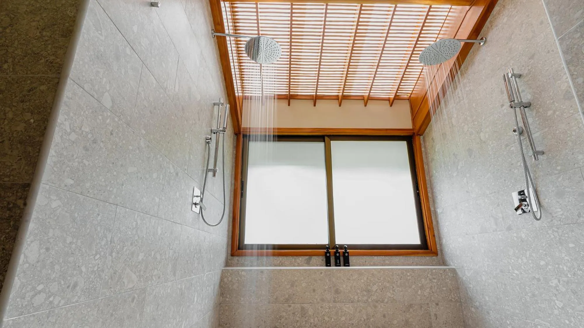 Shower in Tabacón Thermal Resort & Spa