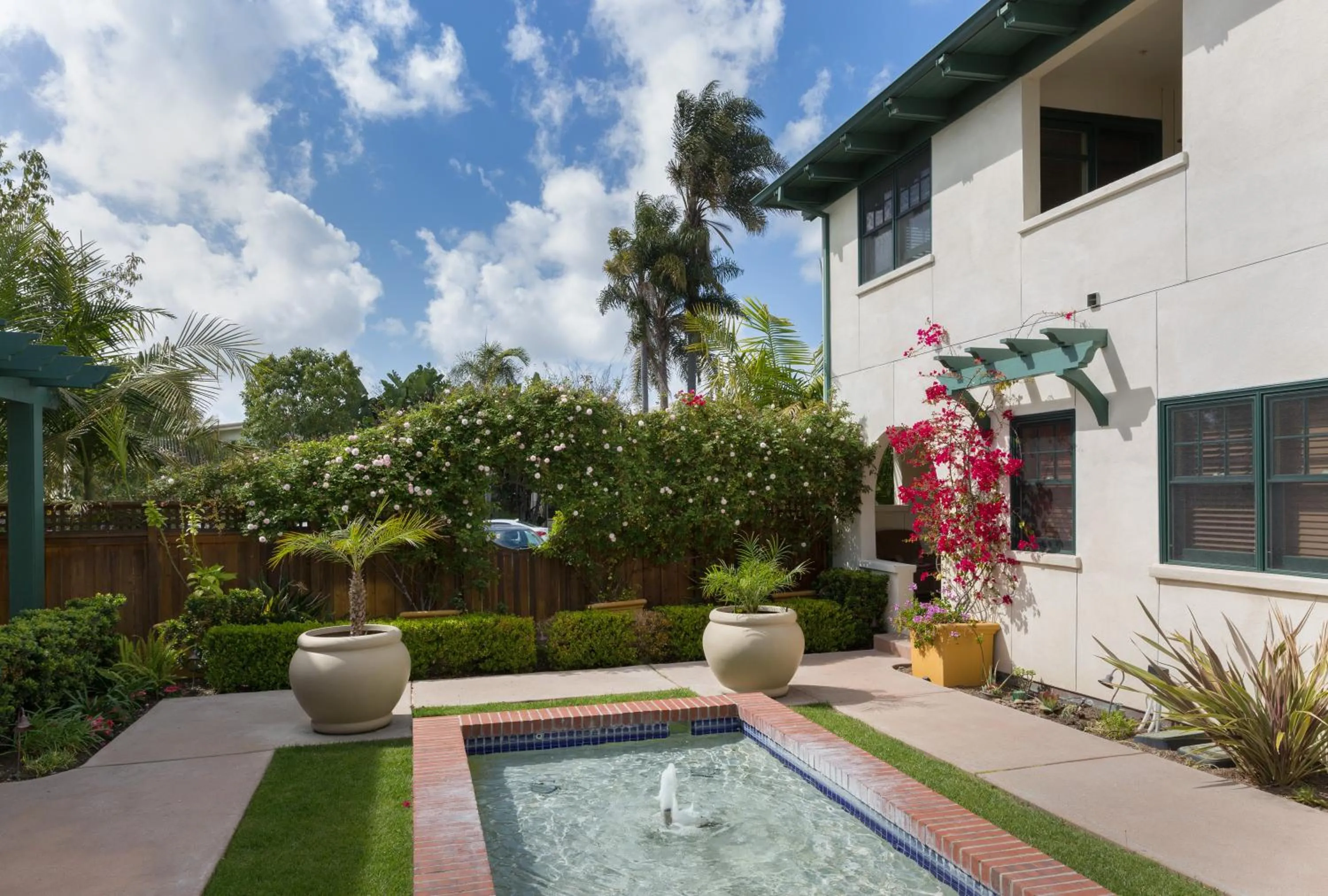 Balcony/Terrace in 1906 Lodge