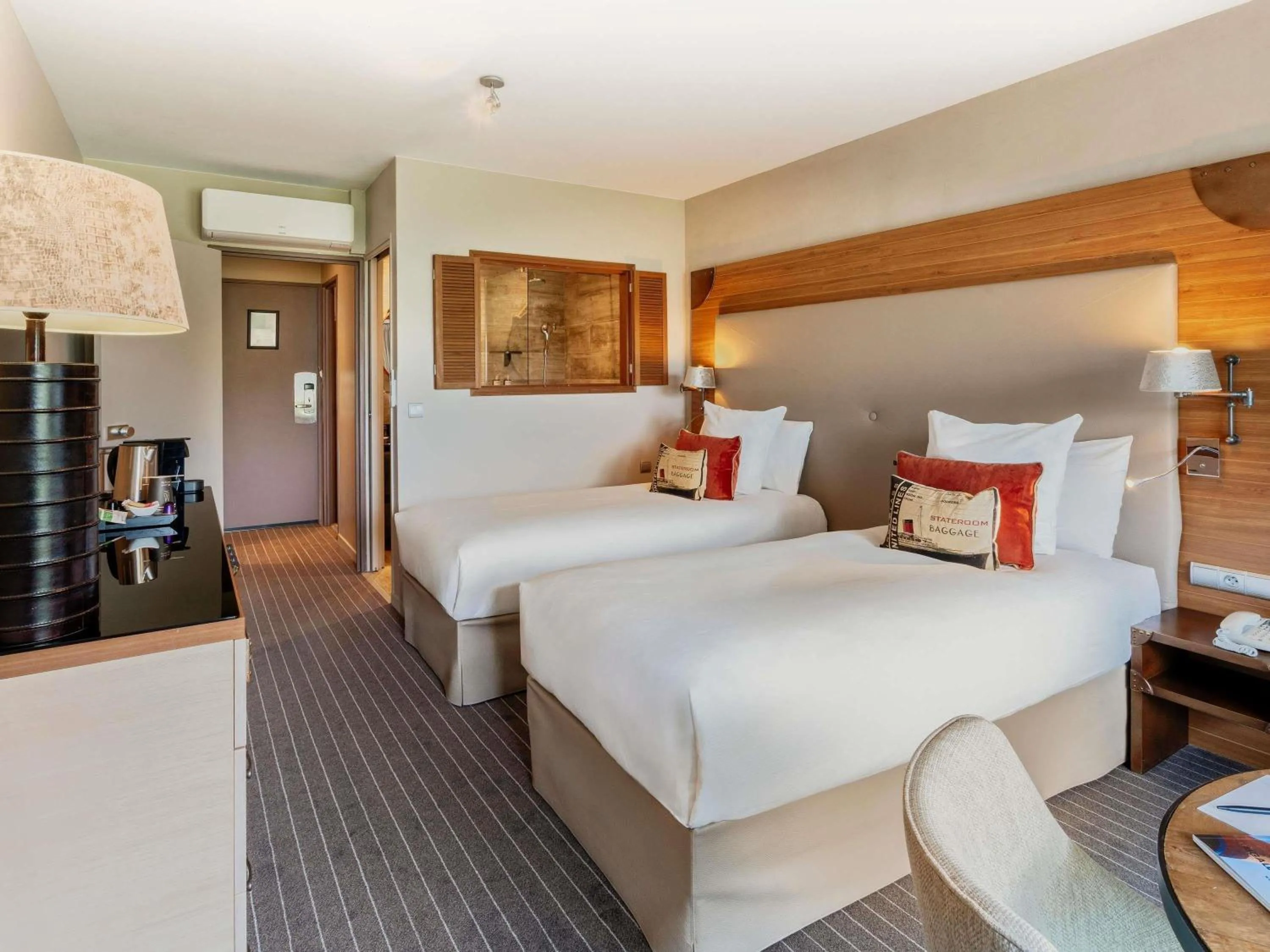 Bedroom, Bed in Côte Ouest Thalasso & Spa Les Sables d'Olonne - MGallery Collection