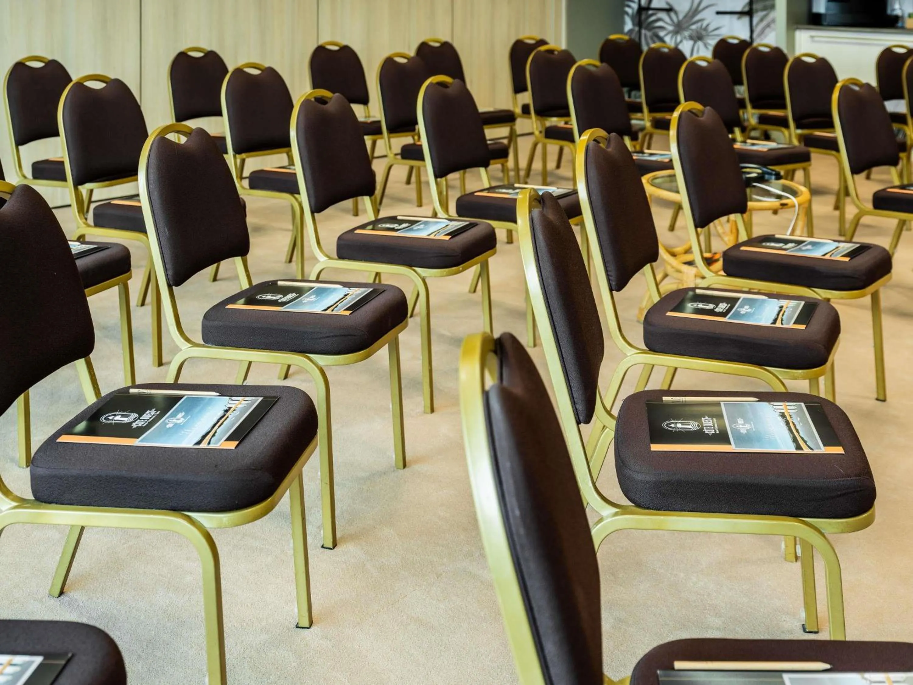 Meeting/conference room in Côte Ouest Thalasso & Spa Les Sables d'Olonne - MGallery Collection