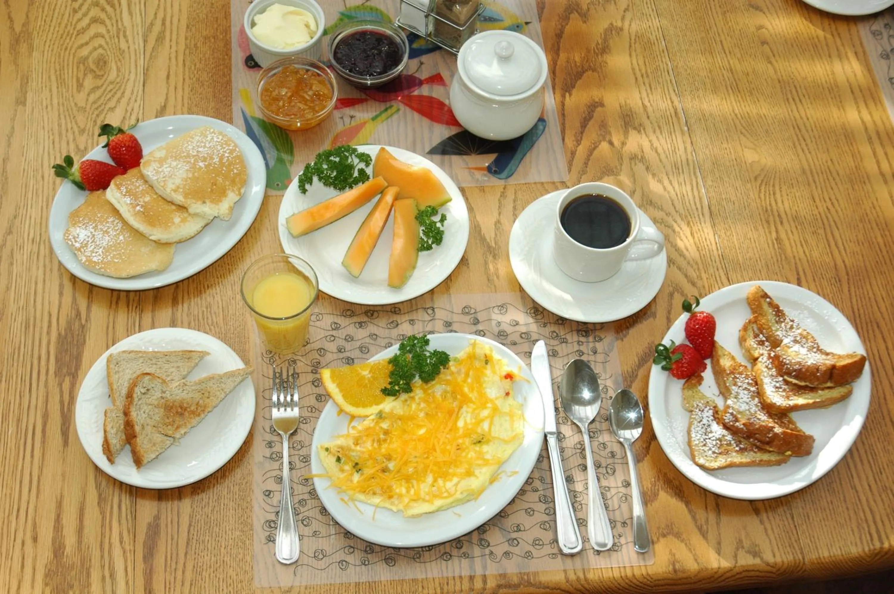 Breakfast in Cambie Lodge