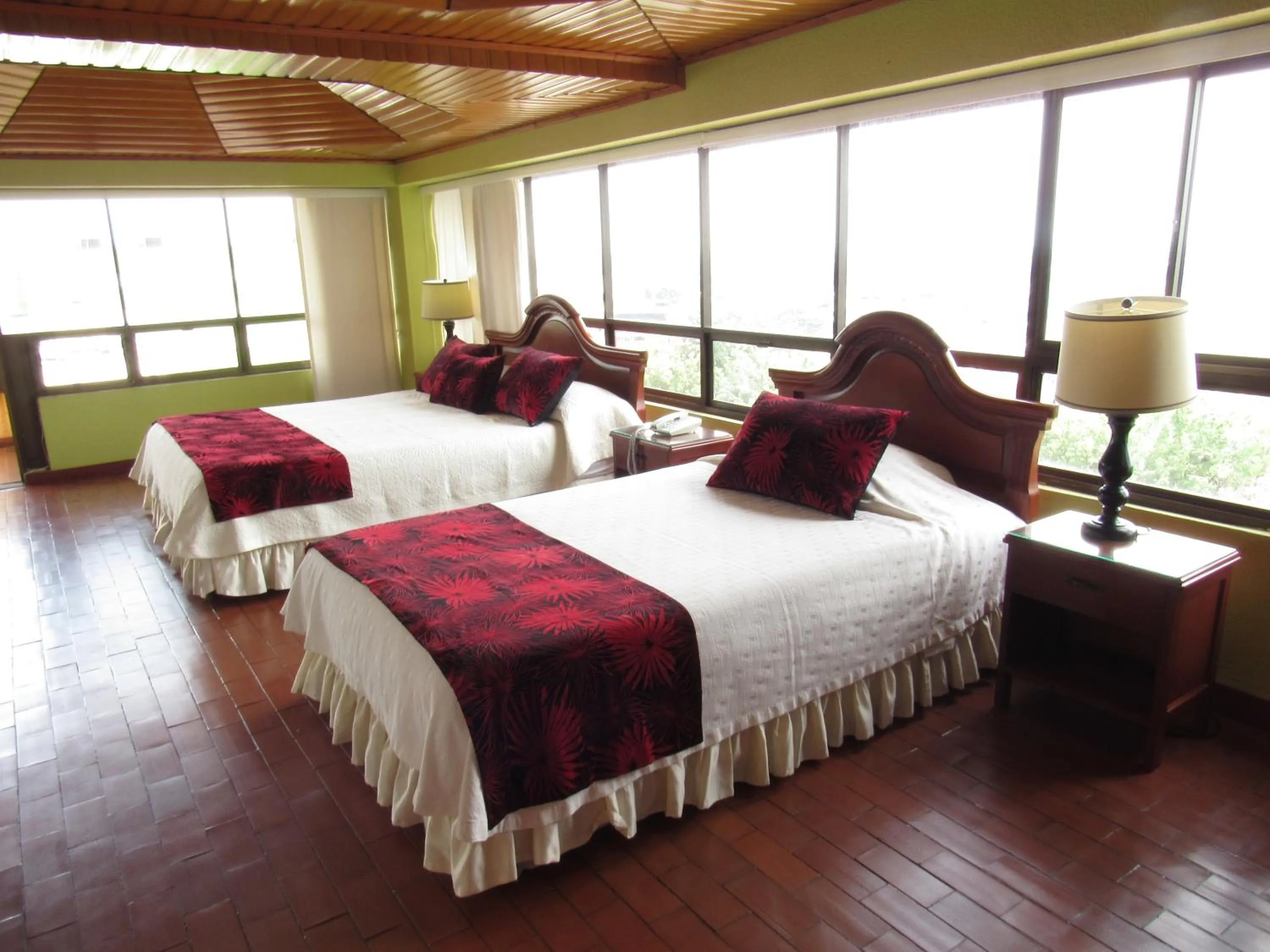 Photo of the whole room, Bed in Hotel Don Lolo