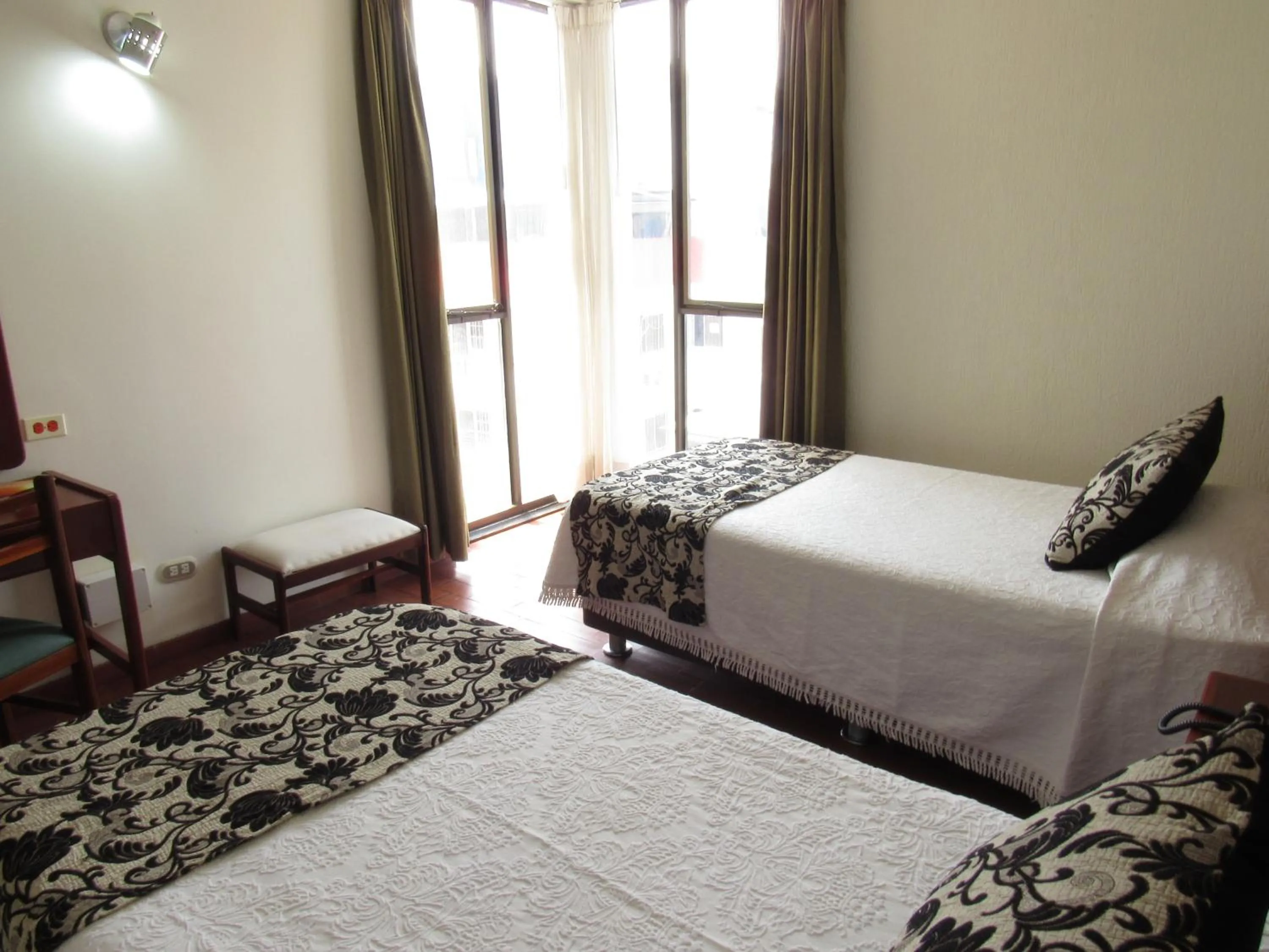 Photo of the whole room, Bed in Hotel Don Lolo