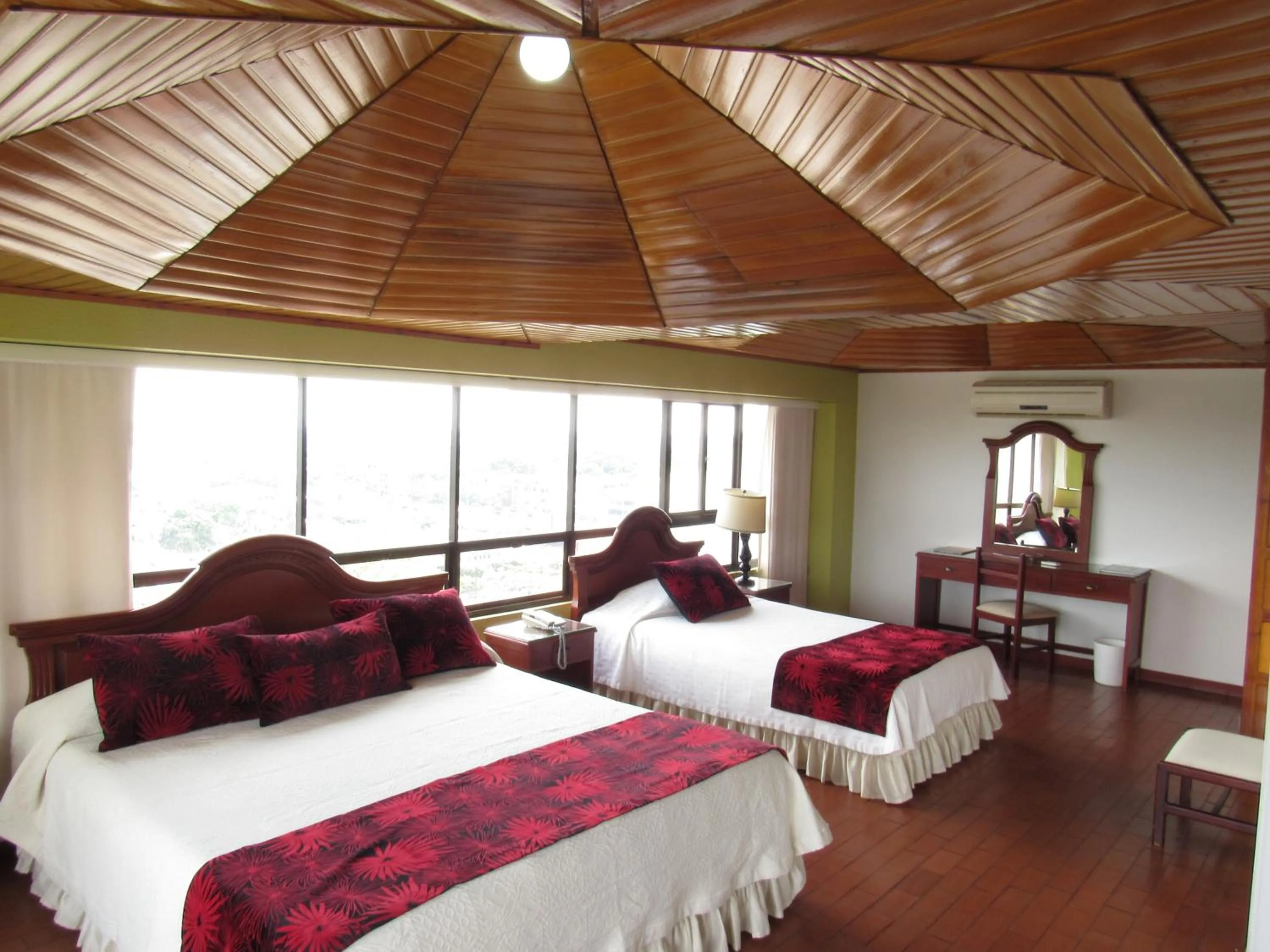 Photo of the whole room, Bed in Hotel Don Lolo