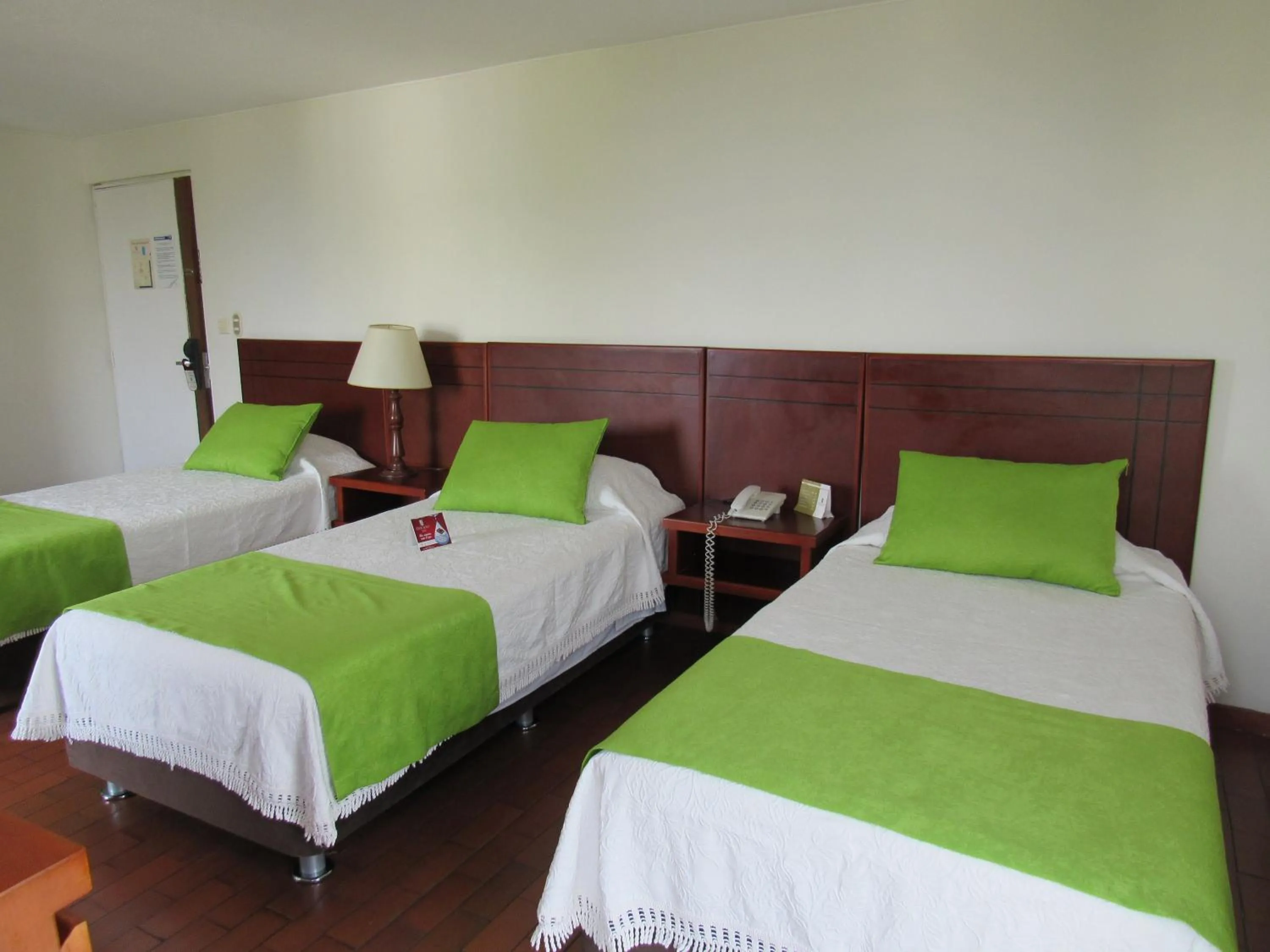 Photo of the whole room, Bed in Hotel Don Lolo