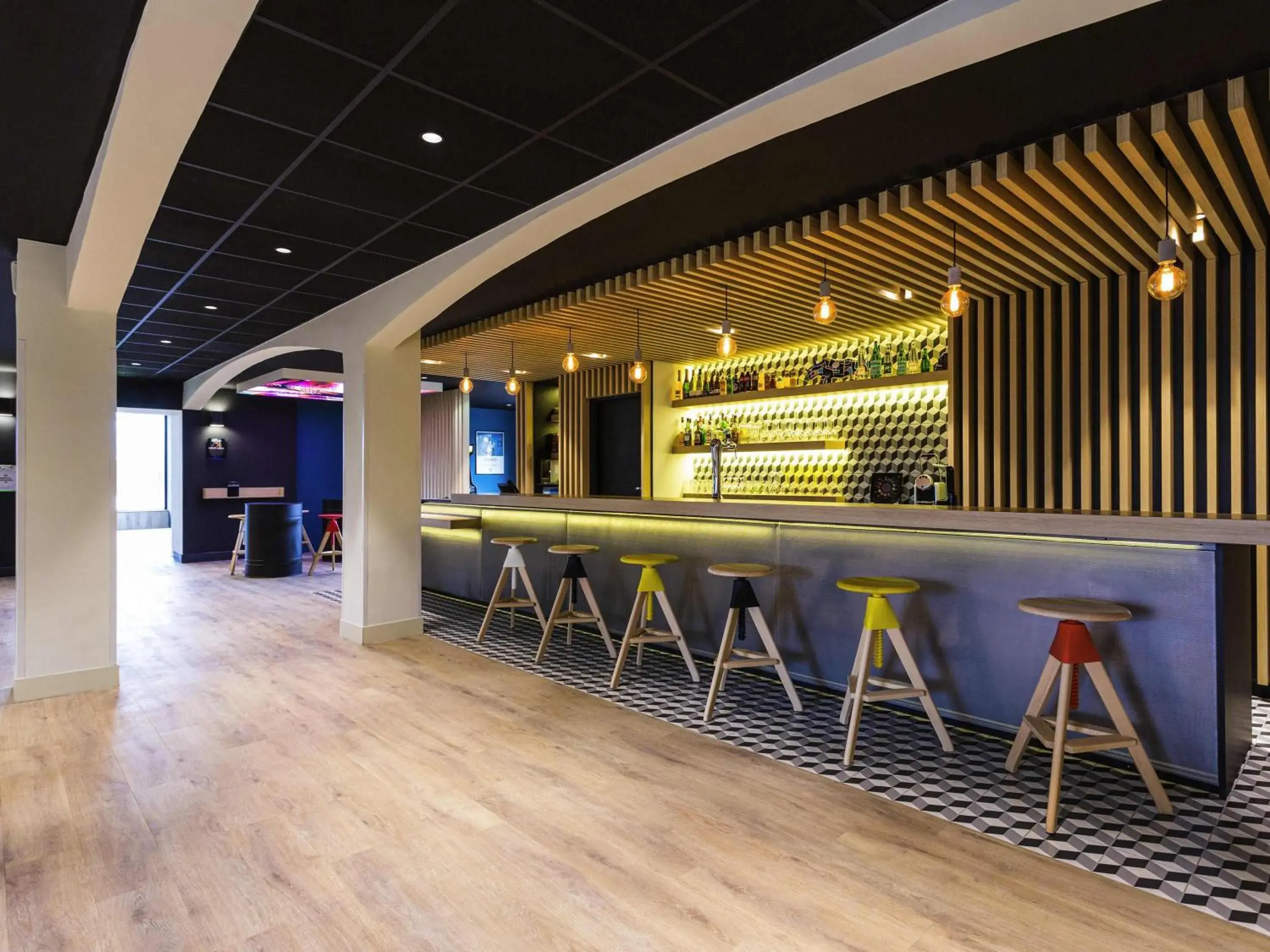 Lounge or bar in ibis Styles Bordeaux Sud Lounge or bar in ibis Styles Bordeaux Sud