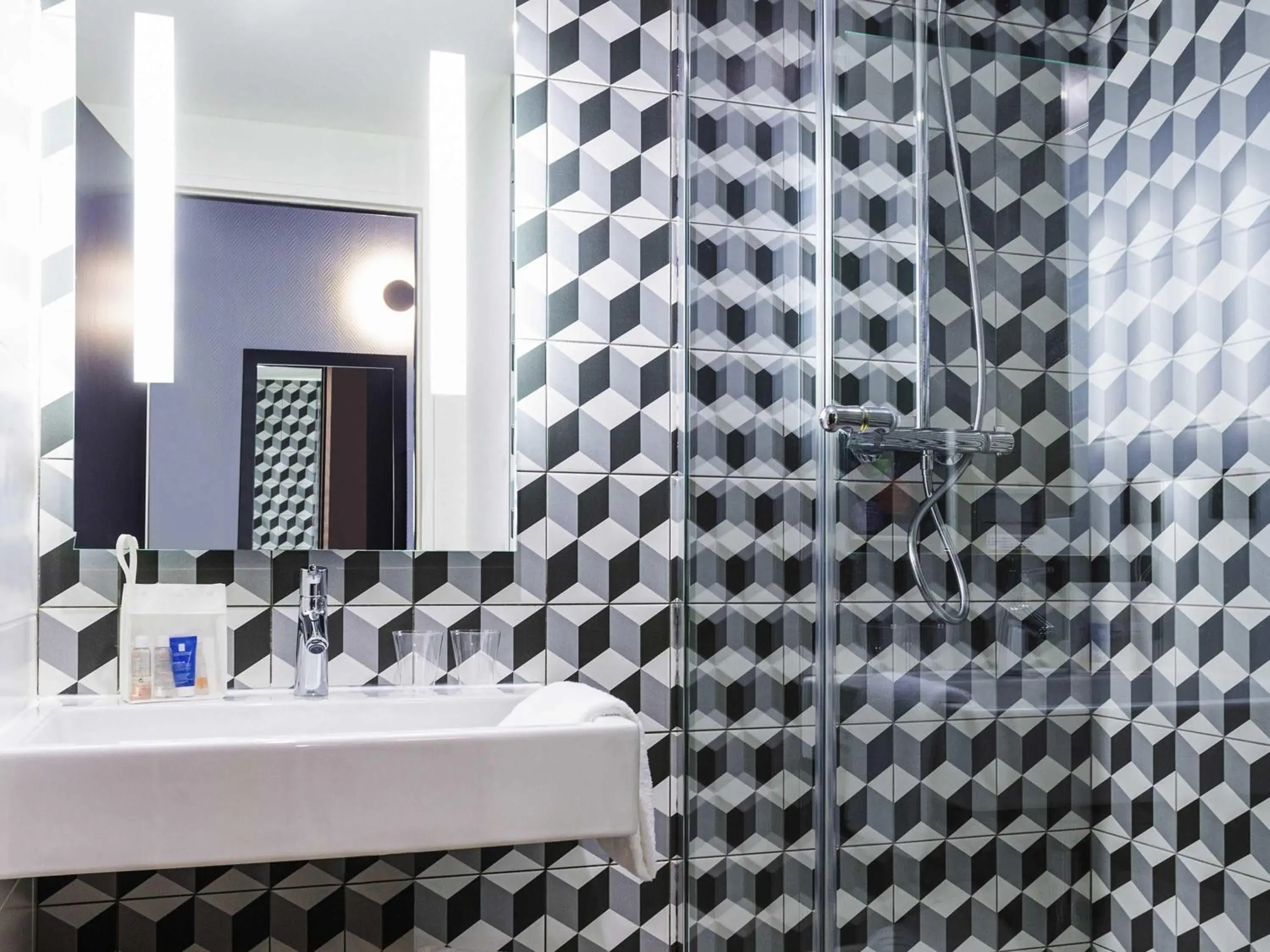 Bedroom in ibis Styles Bordeaux Sud Bedroom in ibis Styles Bordeaux Sud