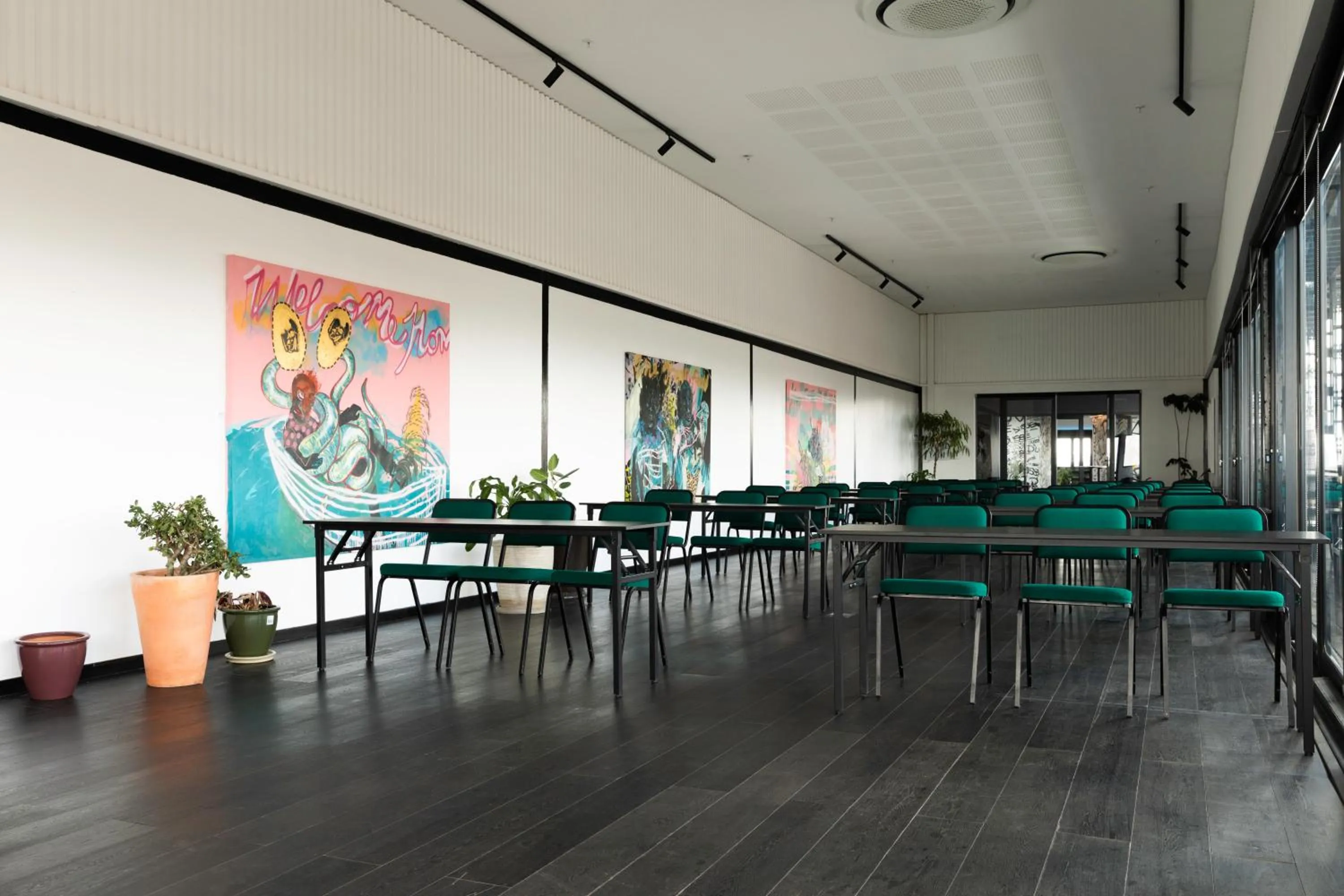 Business facilities in Hallmark House