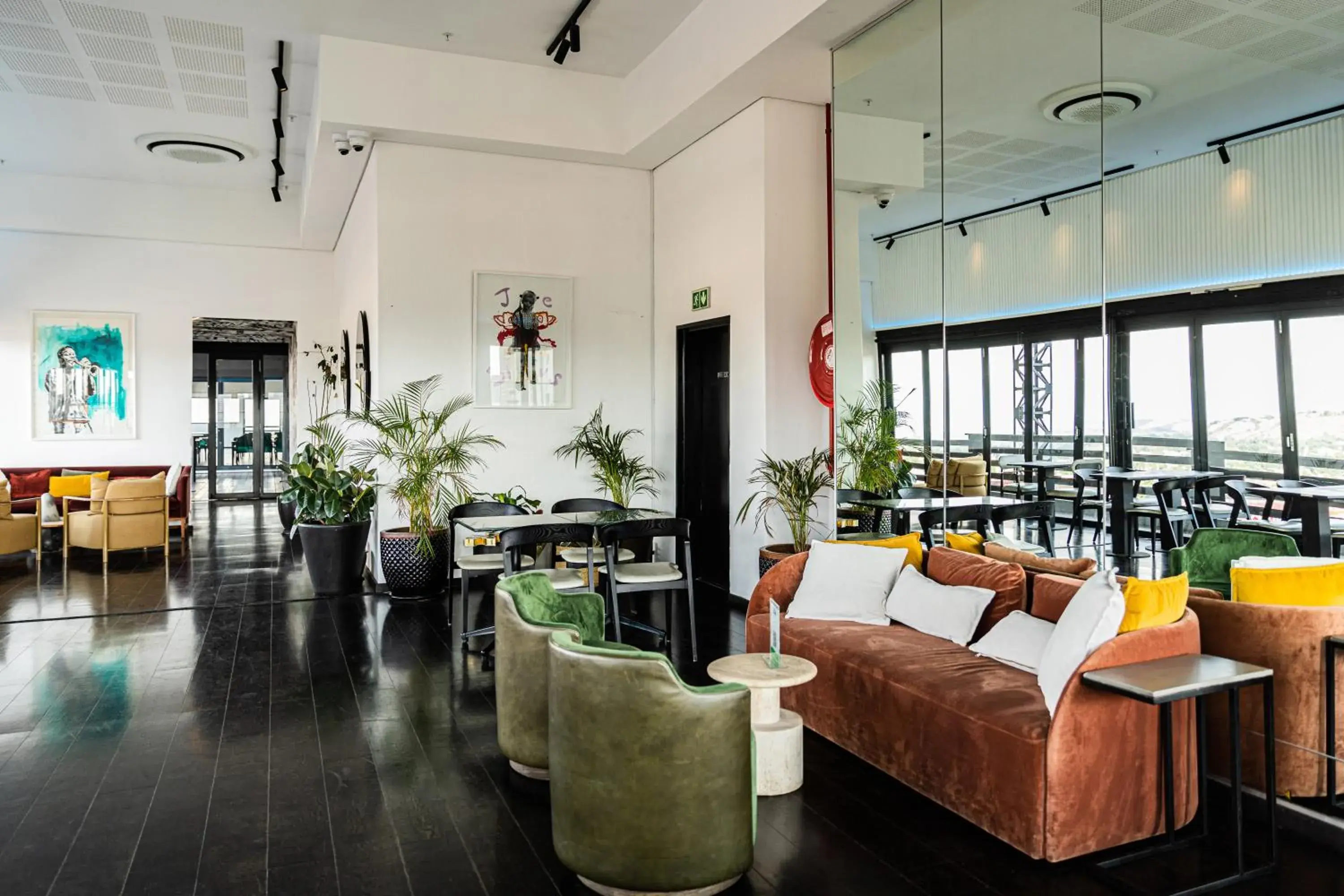 Restaurant/places to eat in Hallmark House Restaurant/places to eat in Hallmark House