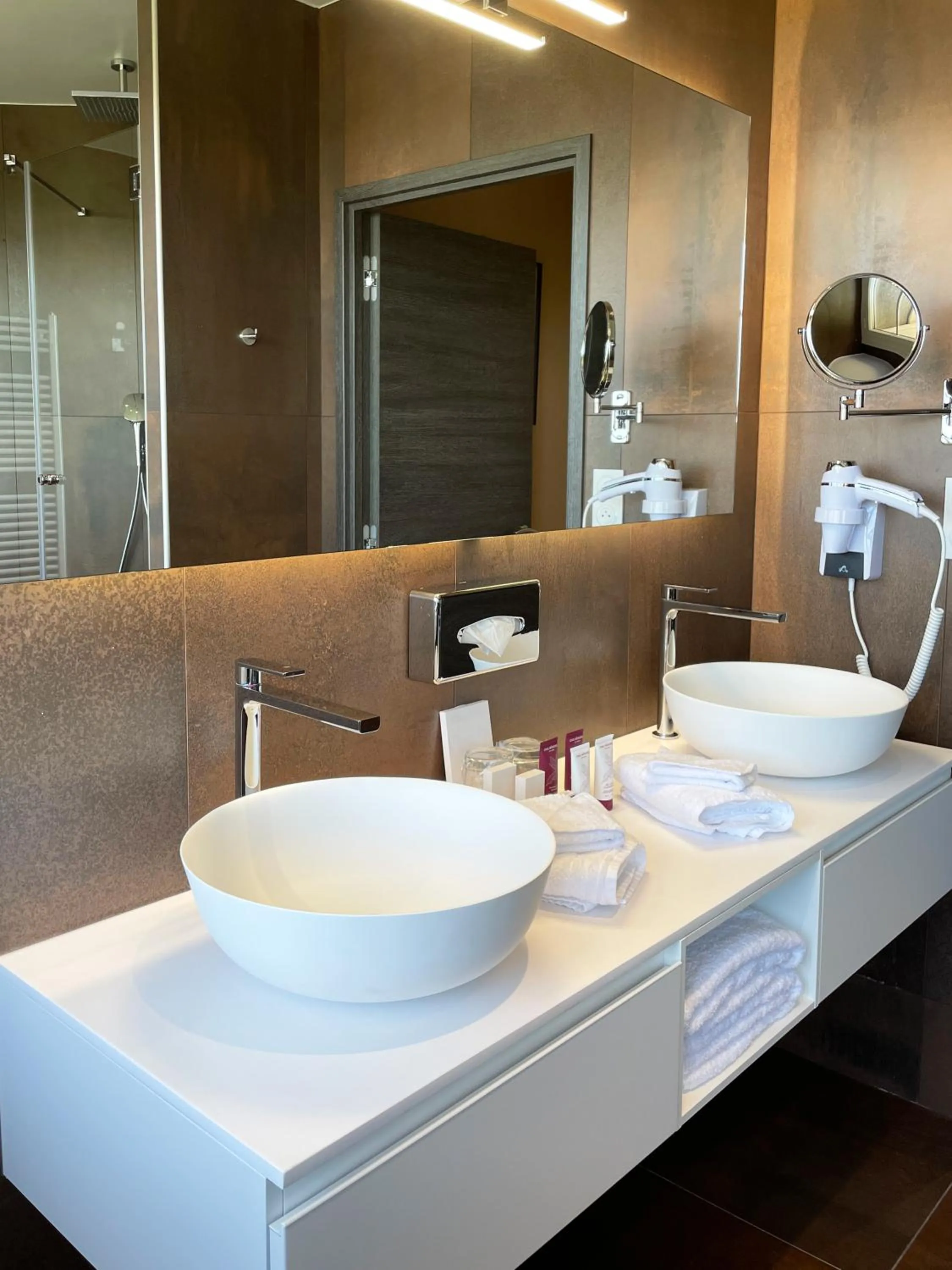 Bathroom in Le Grand Hôtel Le Touquet-Paris-Plage