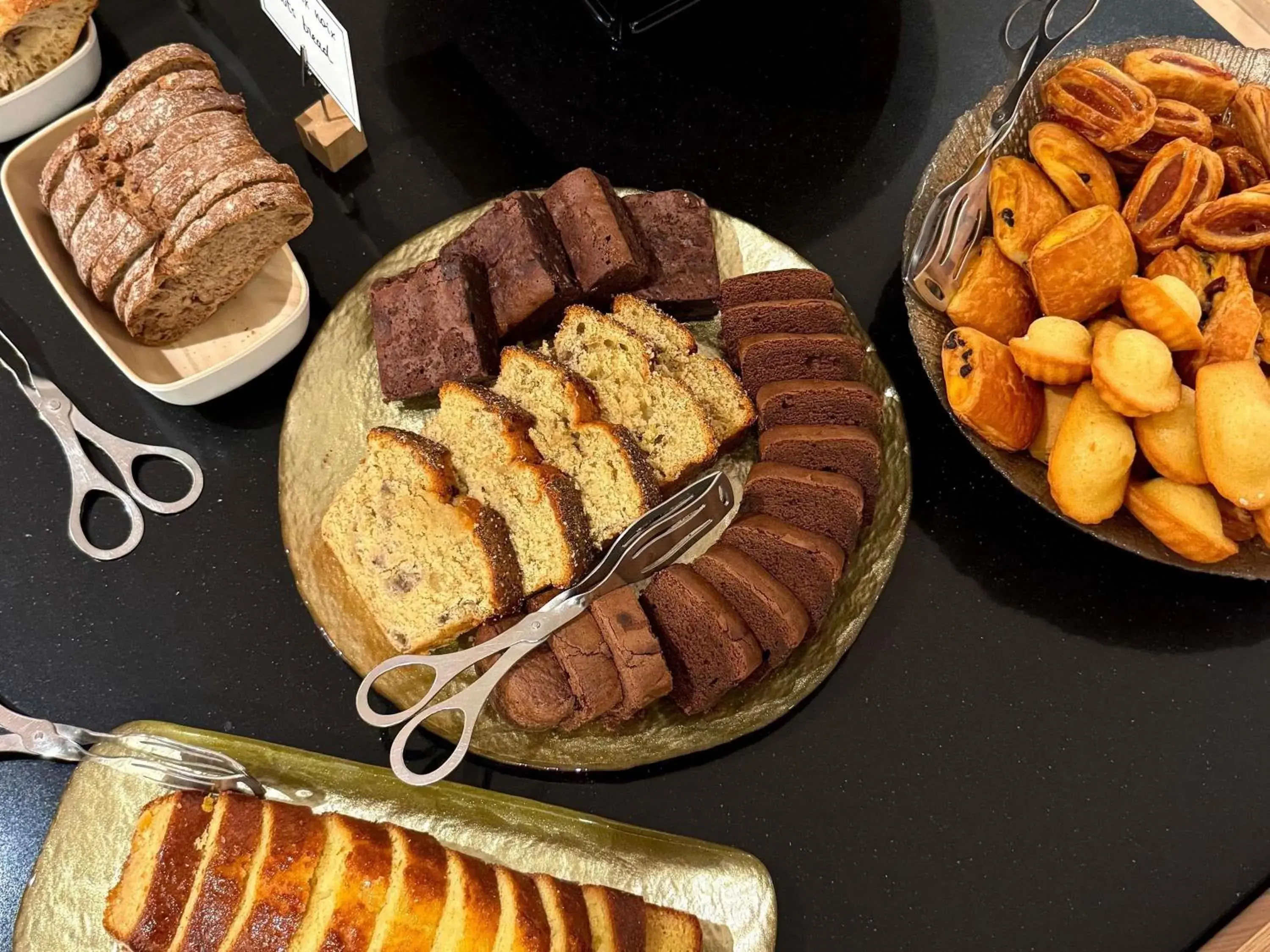 Breakfast in Mercure Paris Arc de Triomphe Wagram Breakfast in Mercure Paris Arc de Triomphe Wagram