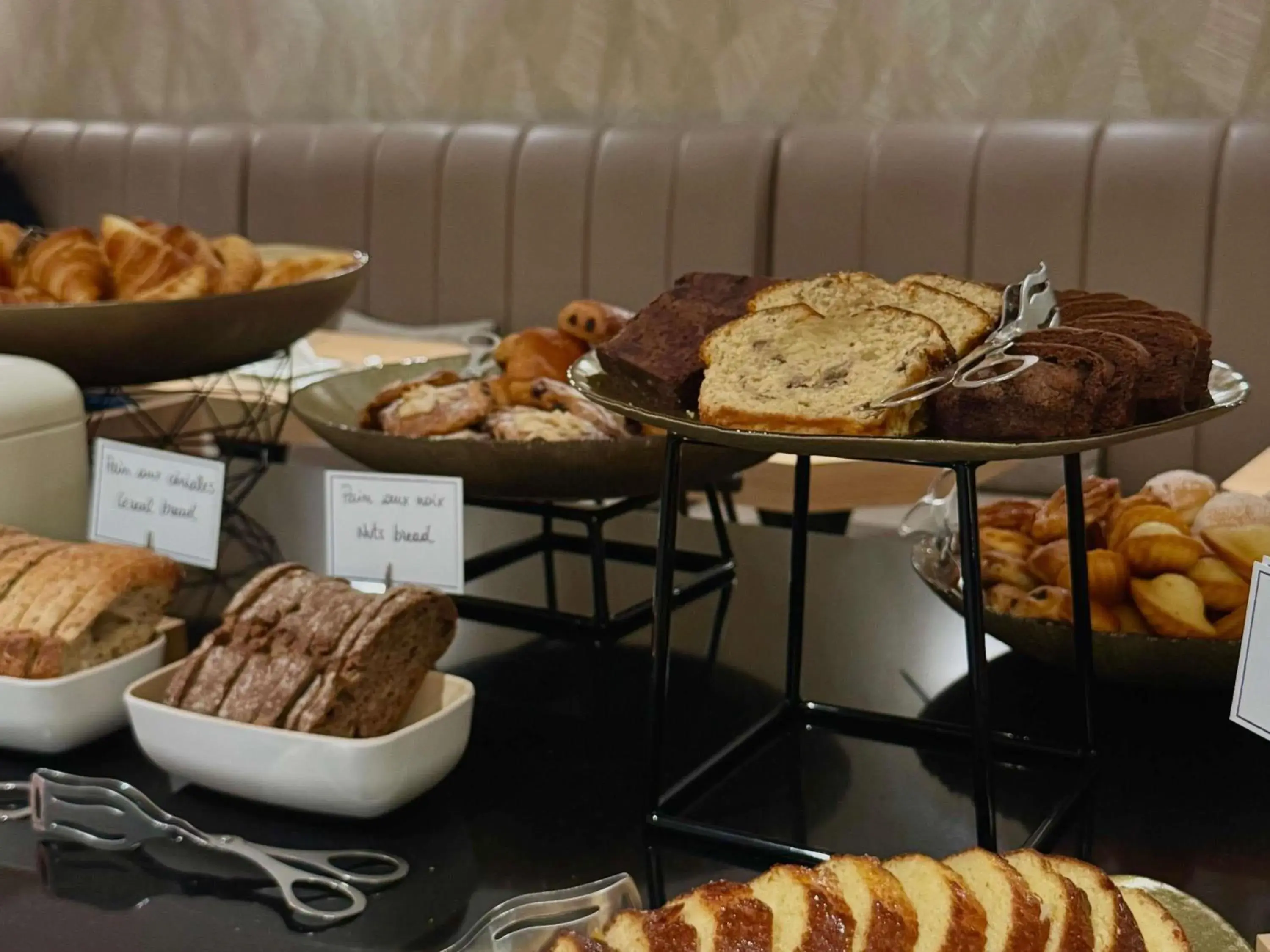 Breakfast in Mercure Paris Arc de Triomphe Wagram Breakfast in Mercure Paris Arc de Triomphe Wagram