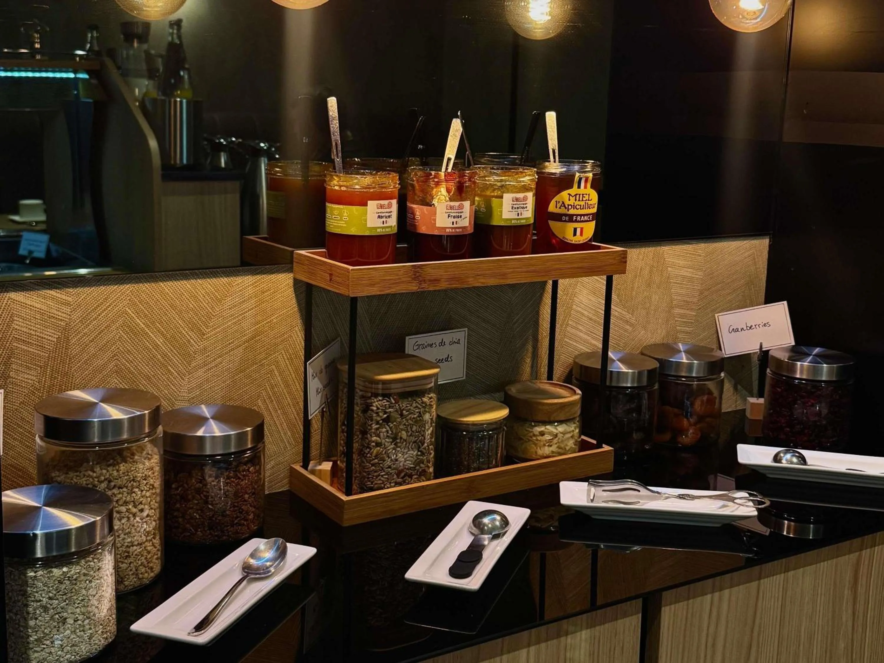 Breakfast in Mercure Paris Arc de Triomphe Wagram