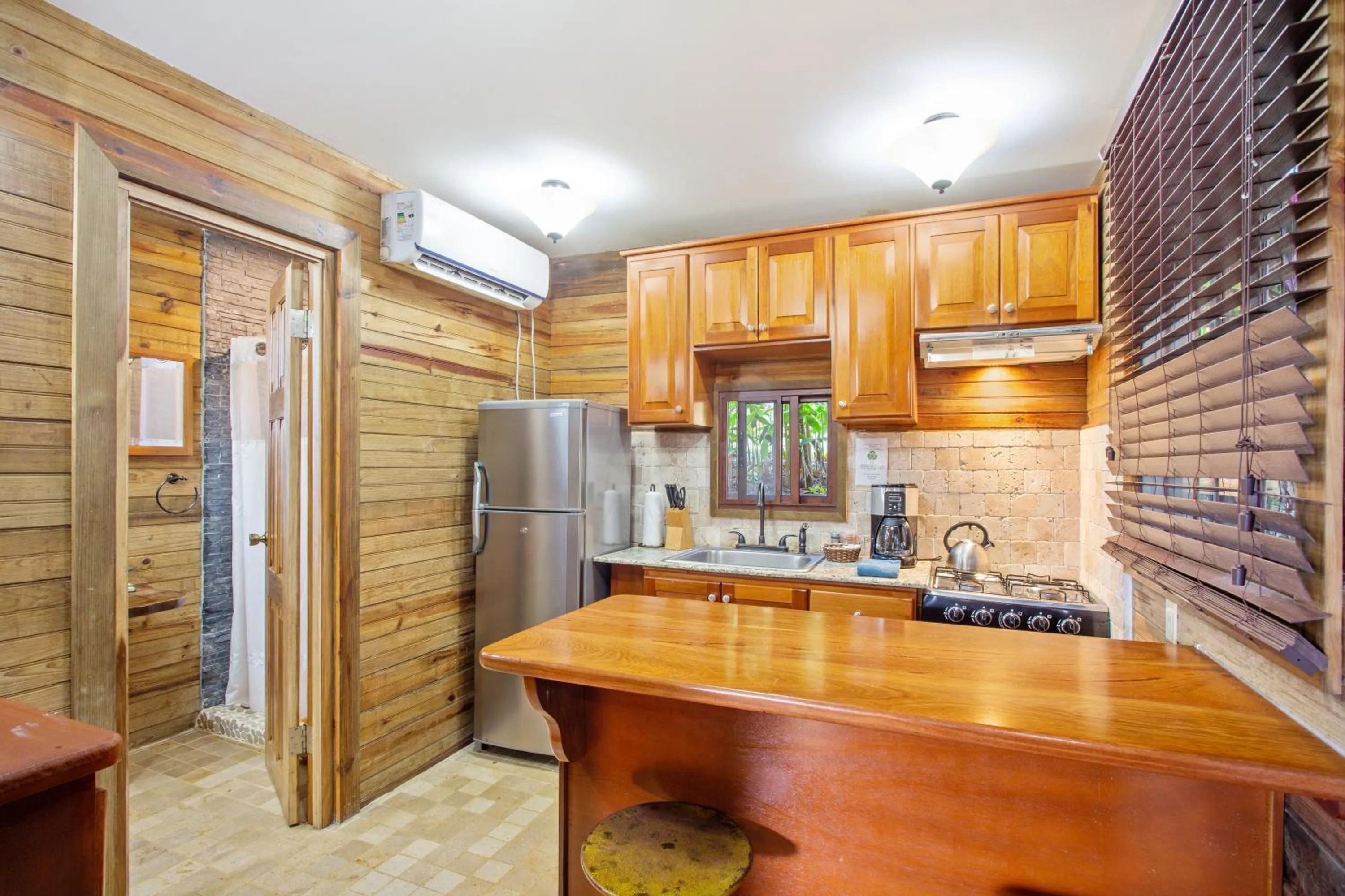 Red Frog Beach Island Resort