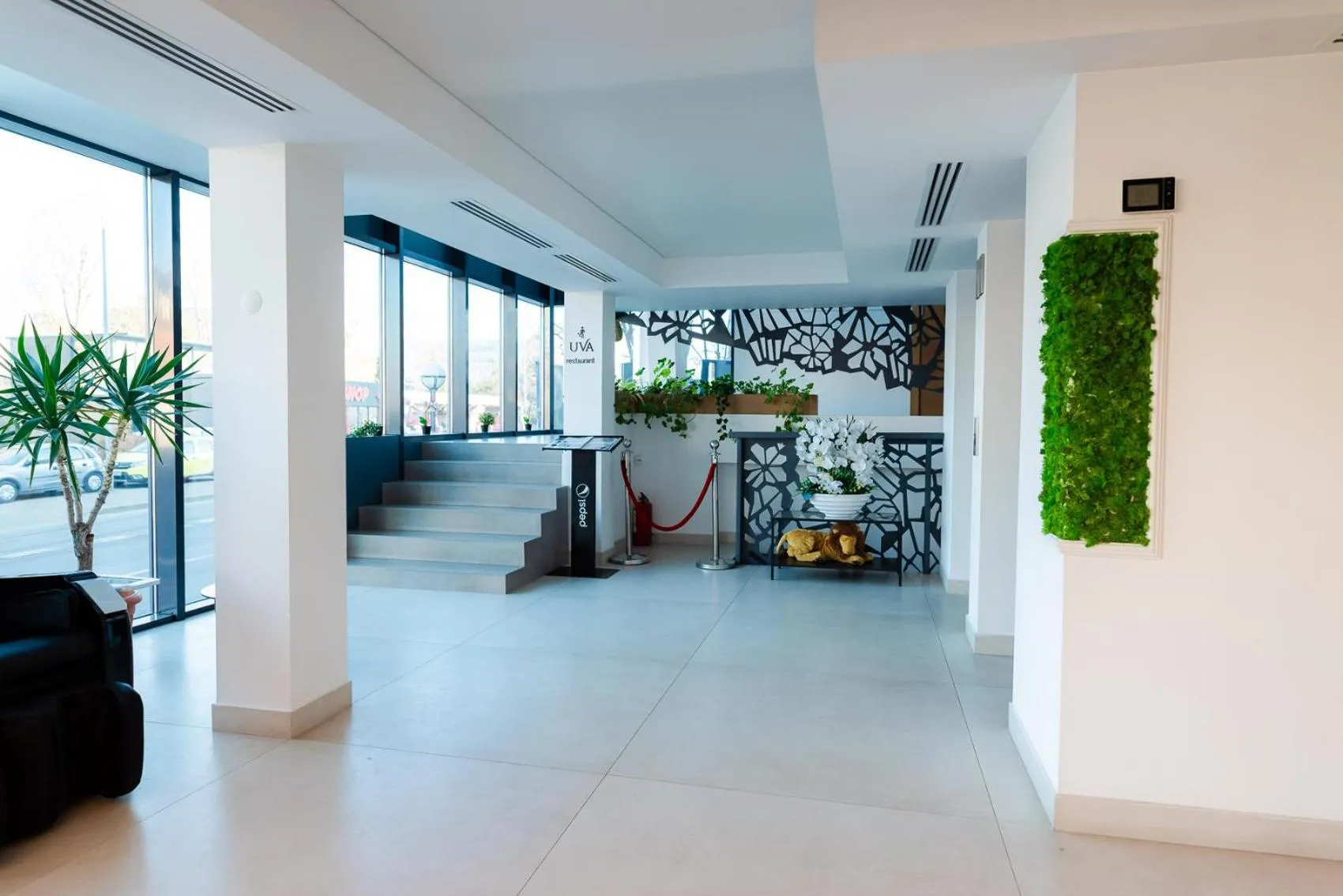 Seating area in Hotel Avenue - Avenue Hotels