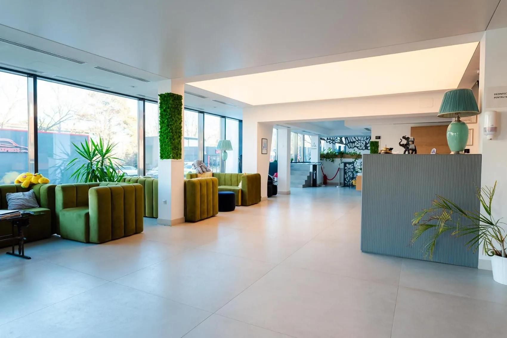 Lobby or reception in Hotel Avenue - Avenue Hotels