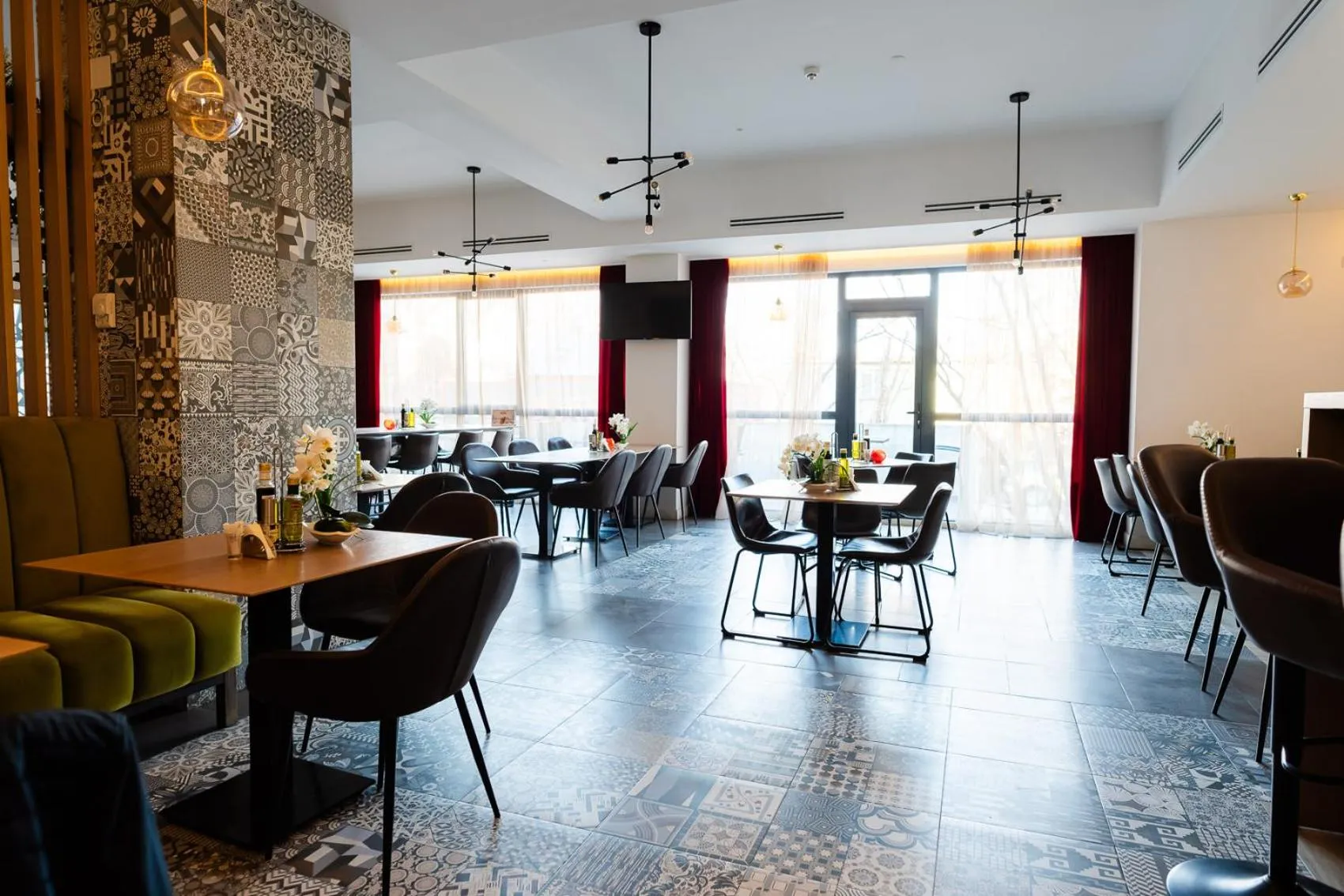 Restaurant/places to eat in Hotel Avenue - Avenue Hotels