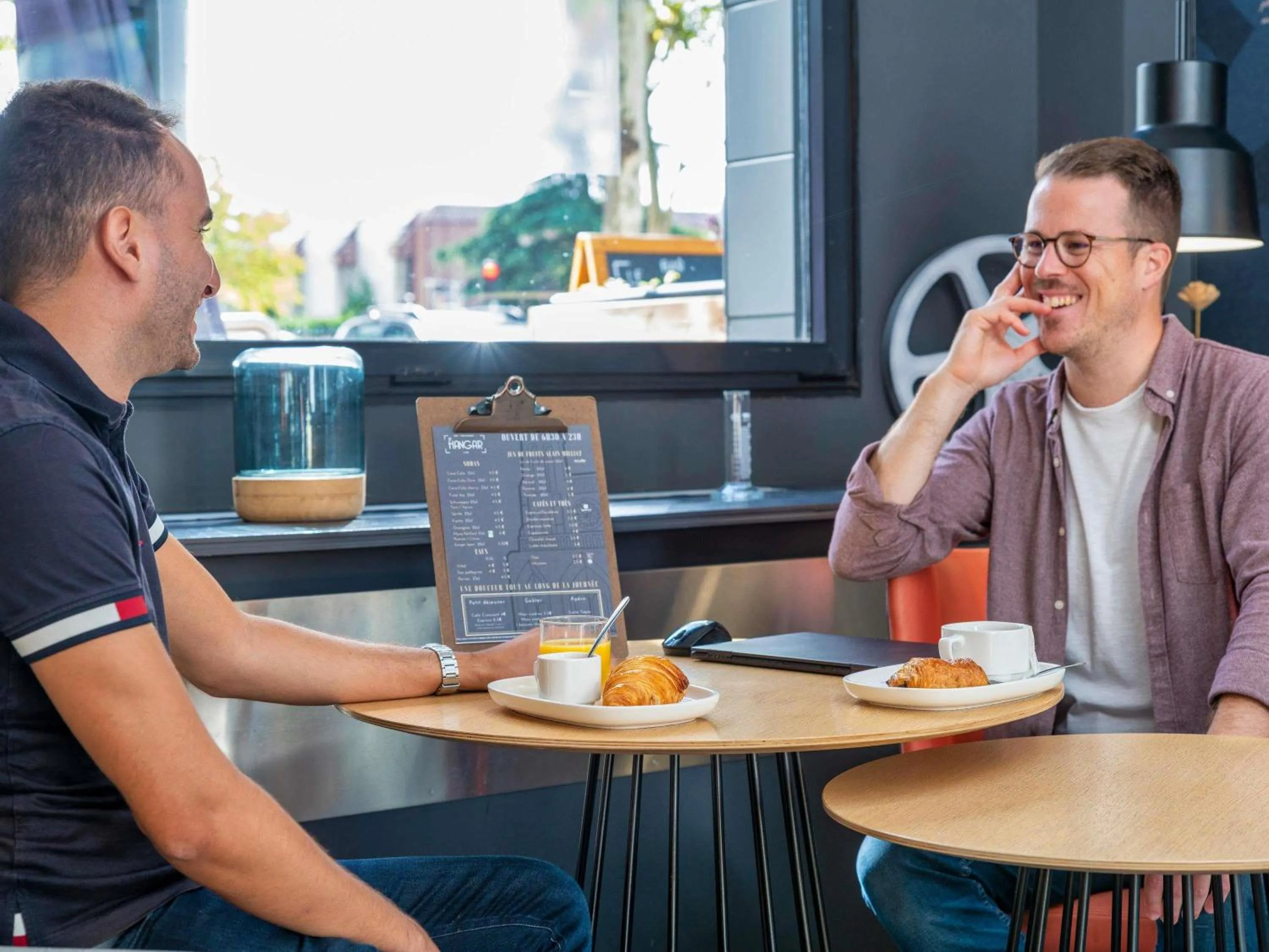 Lounge or bar in Hôtel Mercure Lyon Centre Lumière