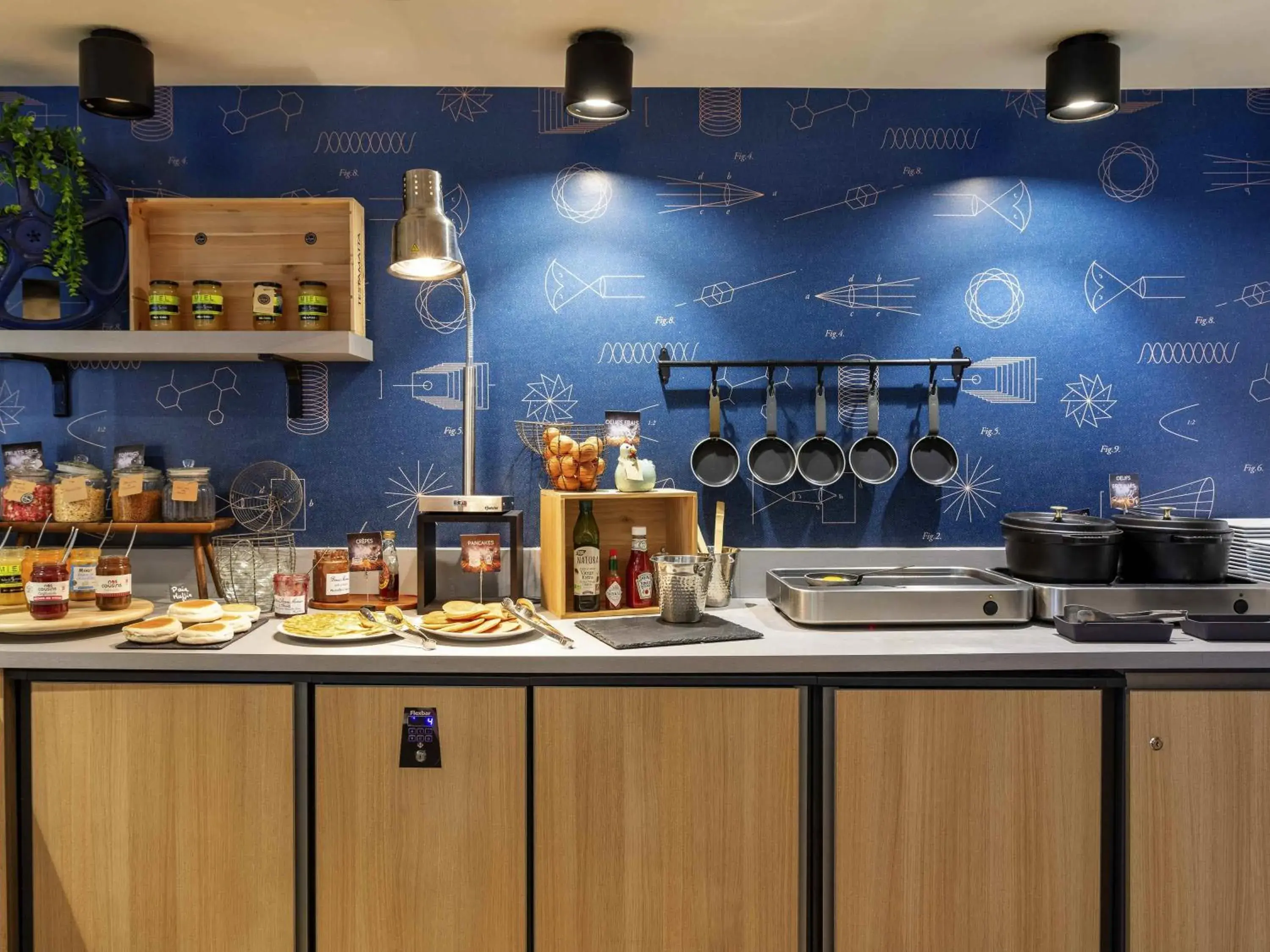 Breakfast in Hôtel Mercure Lyon Centre Lumière Breakfast in Hôtel Mercure Lyon Centre Lumière