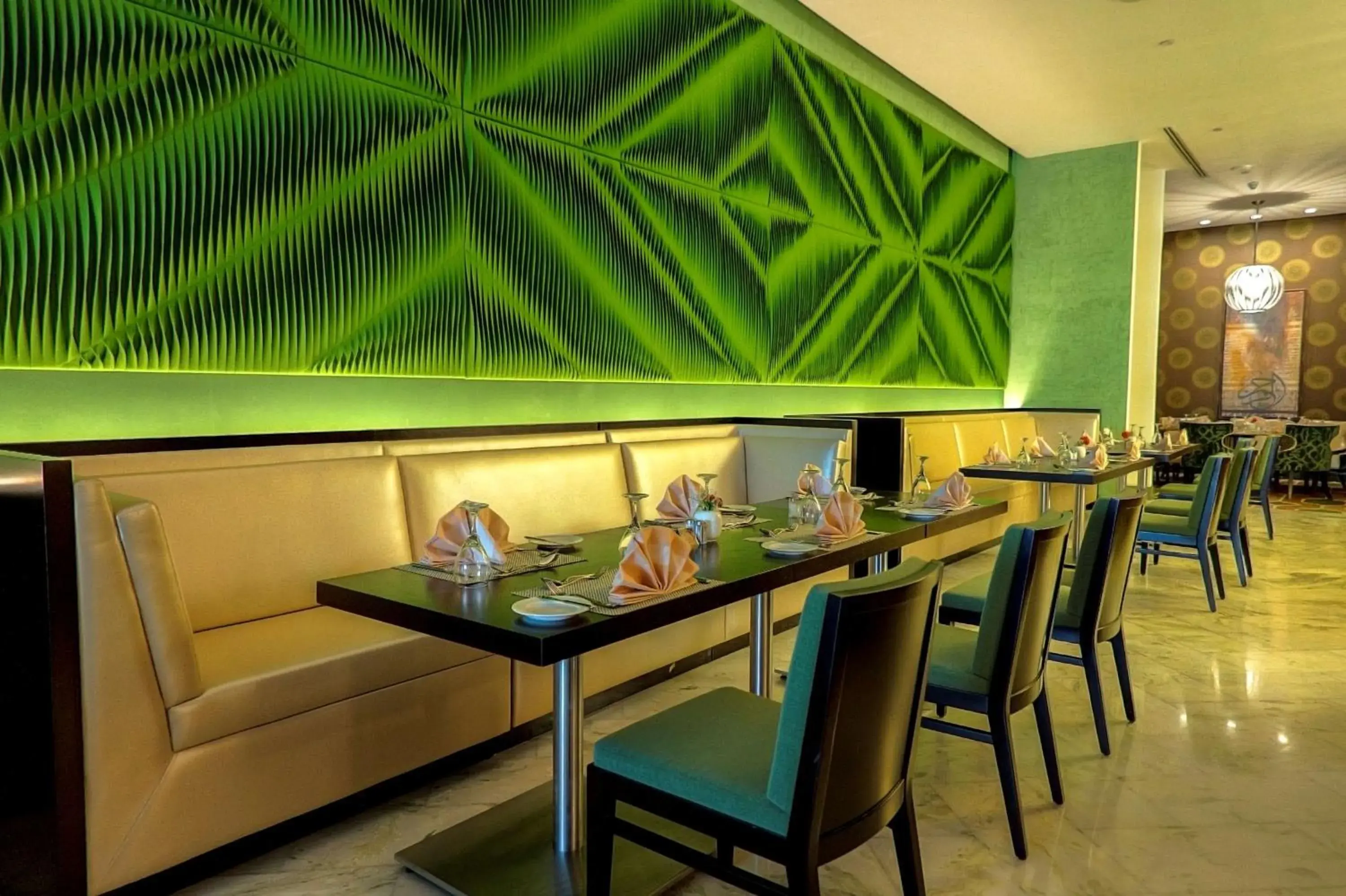 Restaurant/places to eat in Hilton Suites Jabal Omar Makkah Restaurant/places to eat in Hilton Suites Jabal Omar Makkah