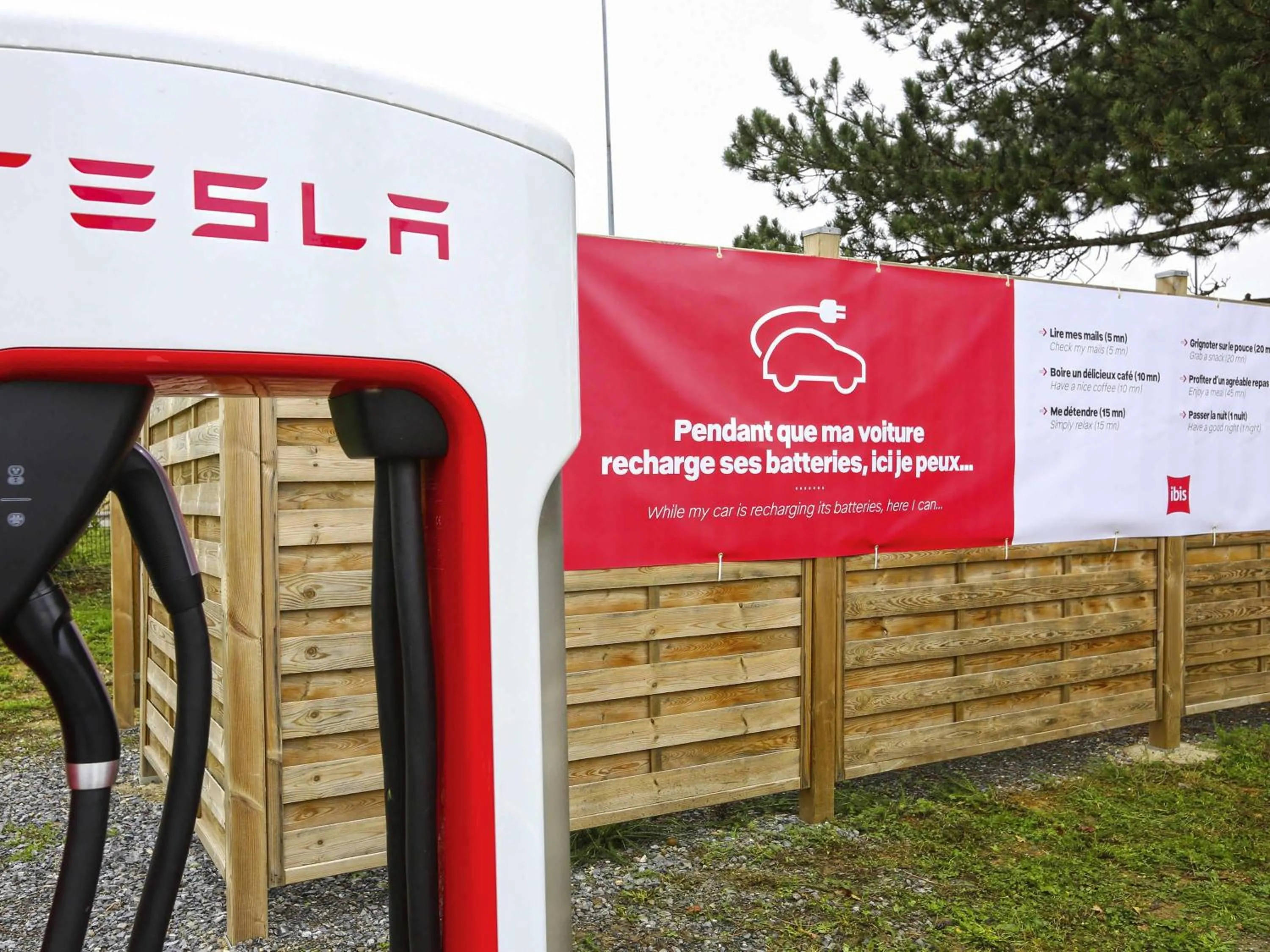 Other in ibis Charleville Mézières