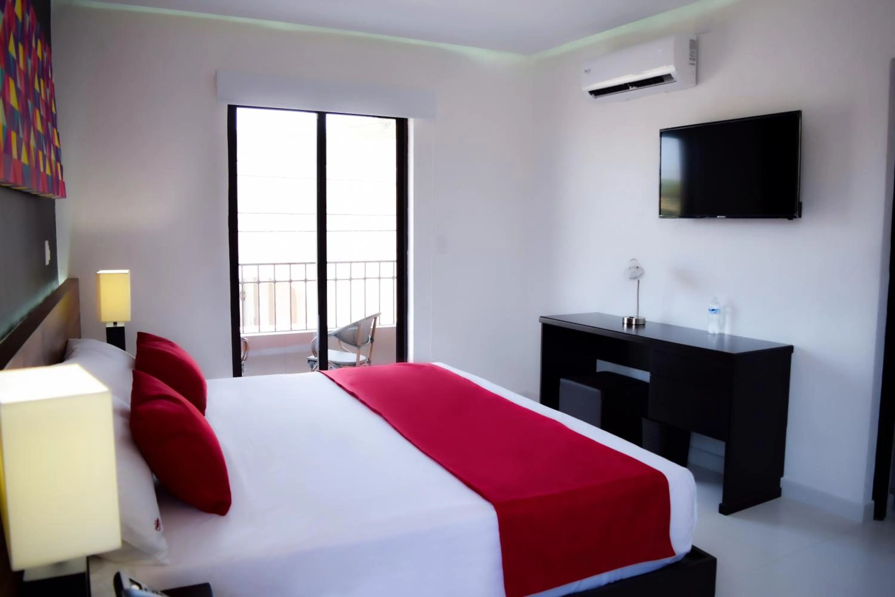 Photo of the whole room, Bed in Hotel Dwana