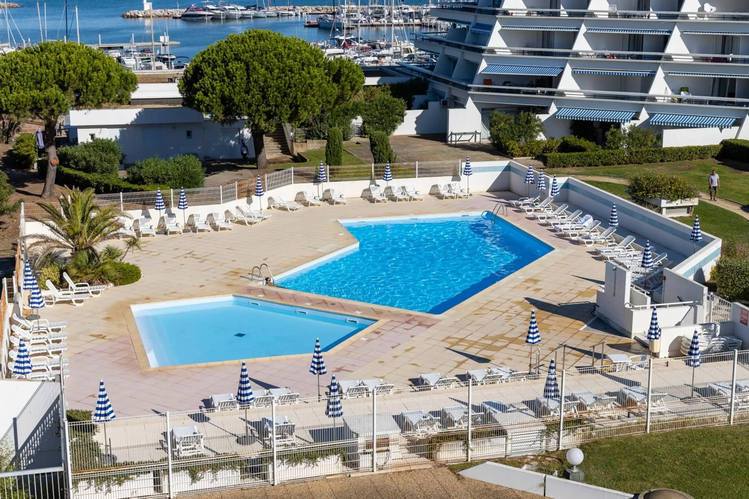 Twin Room with Side Garden View in Thalazur Port-Camargue - Hotel & Spa Twin Room with Side Garden View in Thalazur Port-Camargue - Hotel & Spa