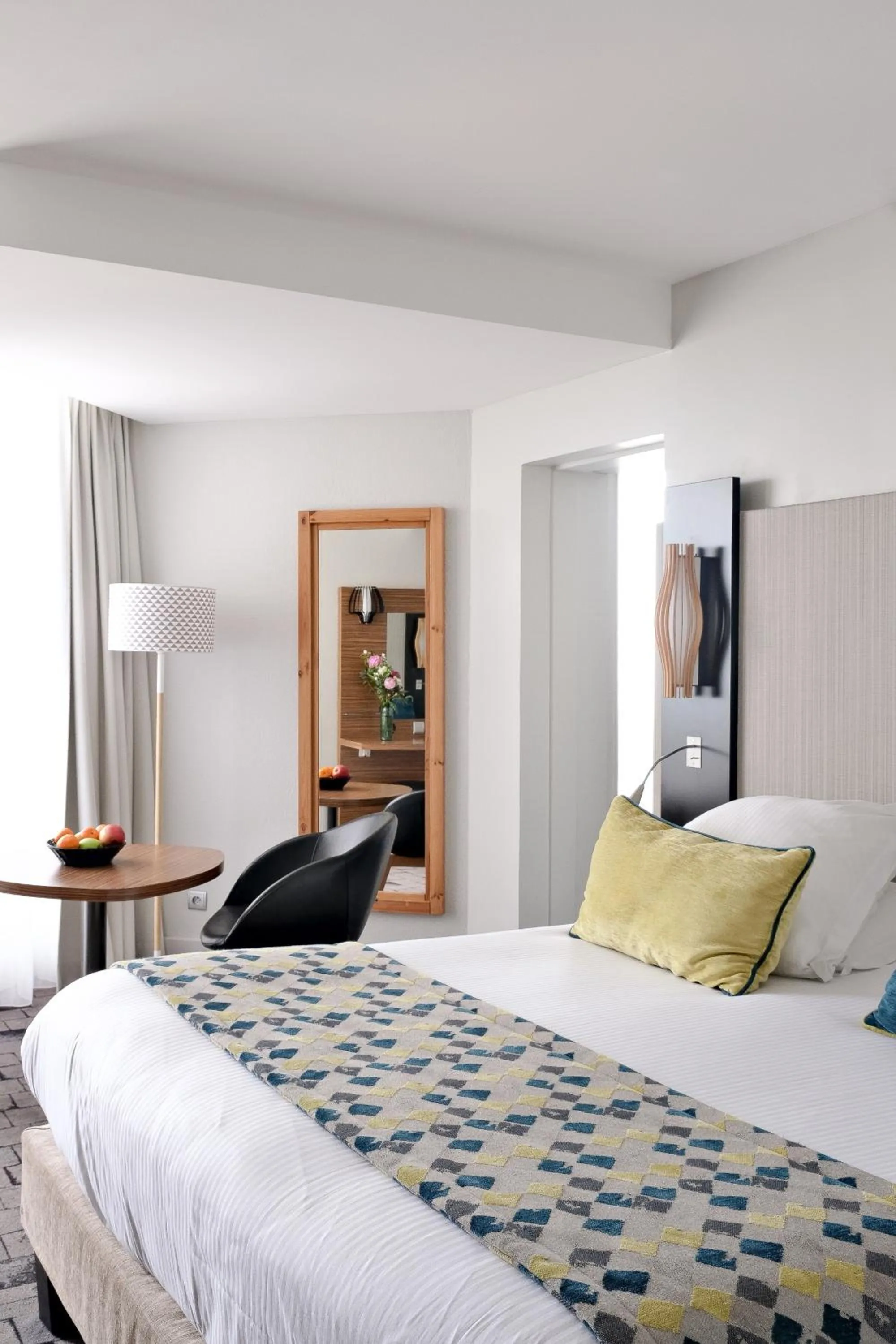 Bedroom, Bed in Thalazur Port-Camargue - Hotel & Spa