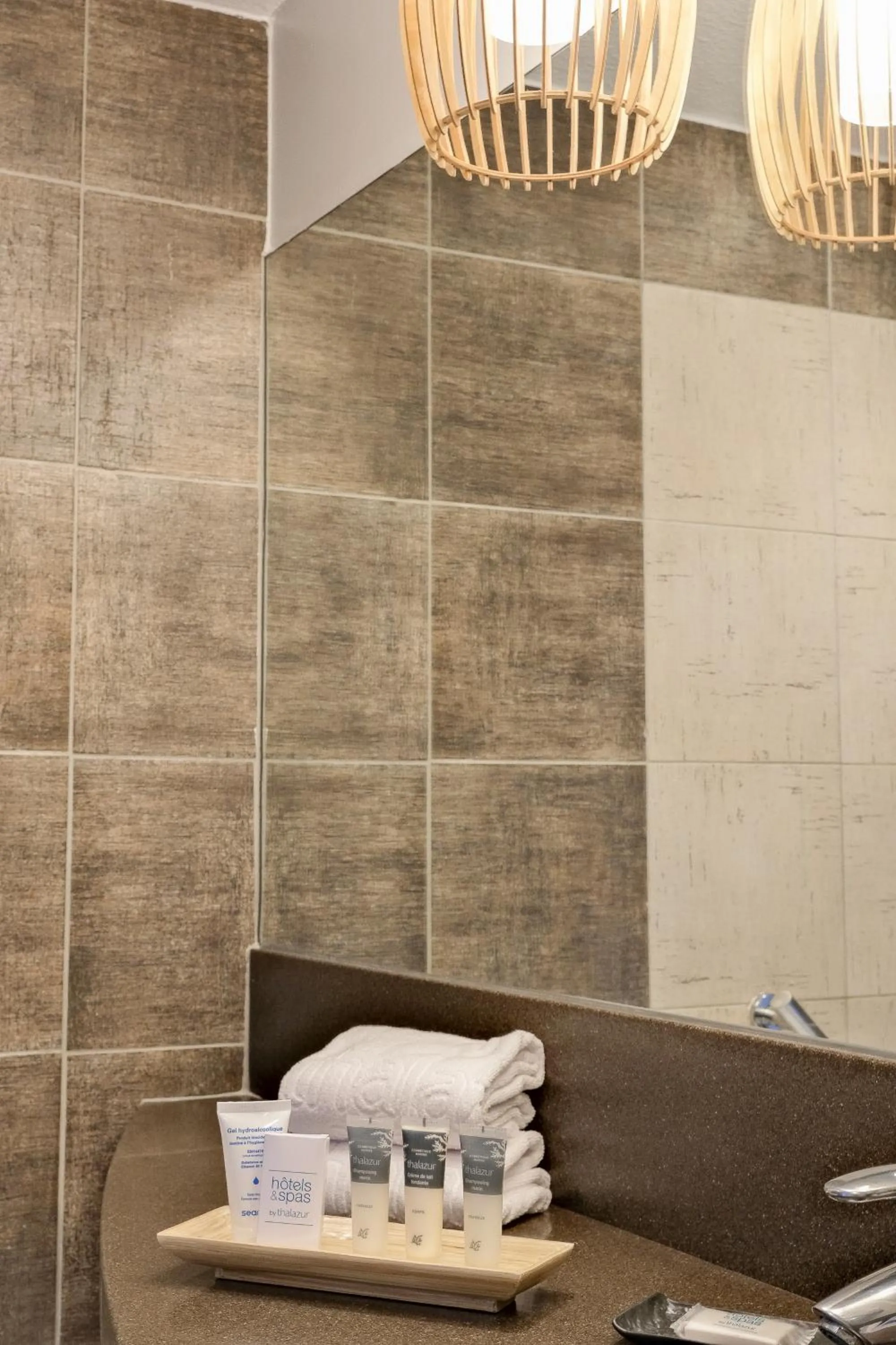 Bathroom in Thalazur Port-Camargue - Hotel & Spa