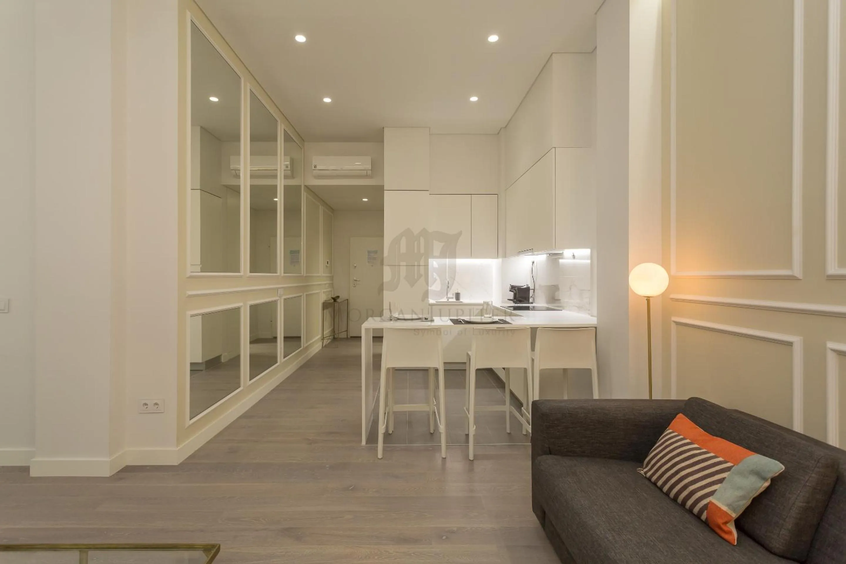 Kitchen or kitchenette in Morgan-Jupiter Apartments