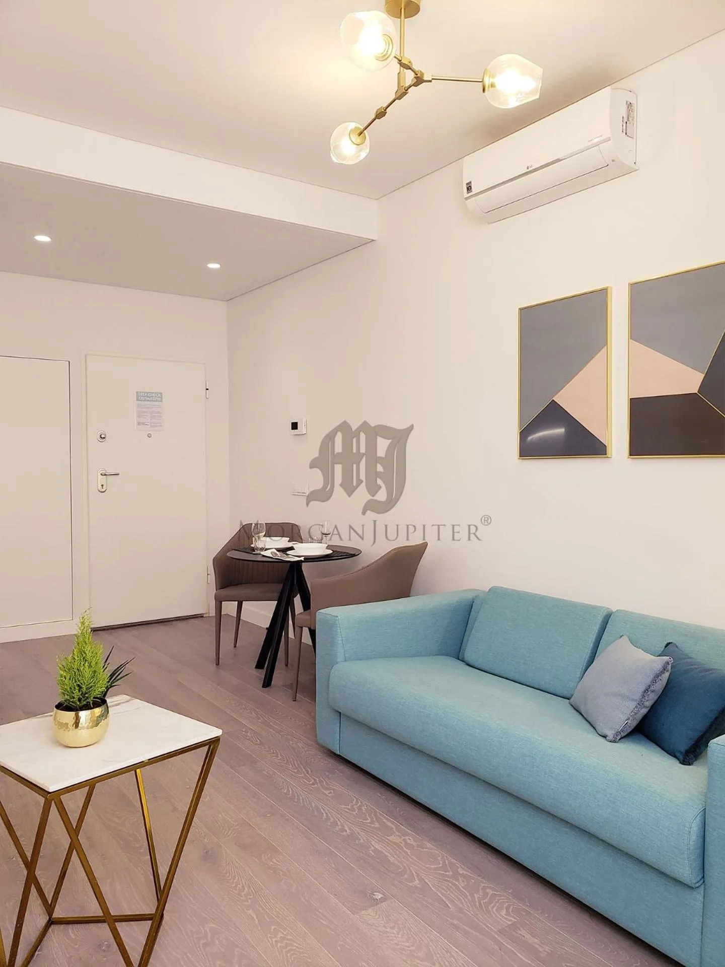 Living room in Morgan-Jupiter Apartments