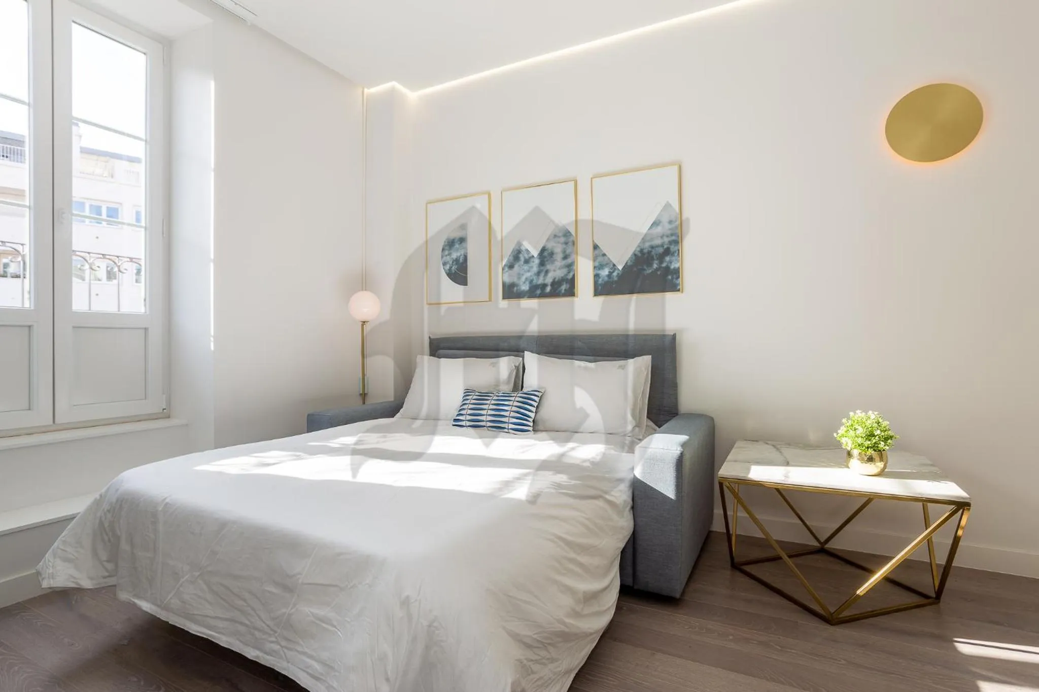 Photo of the whole room, Bed in Morgan-Jupiter Apartments