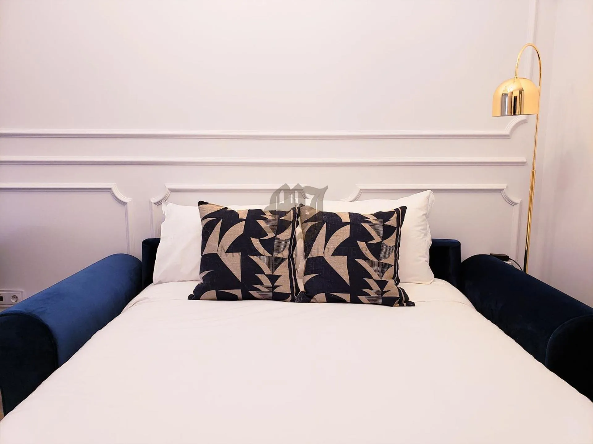 Living room, Bed in Morgan-Jupiter Apartments