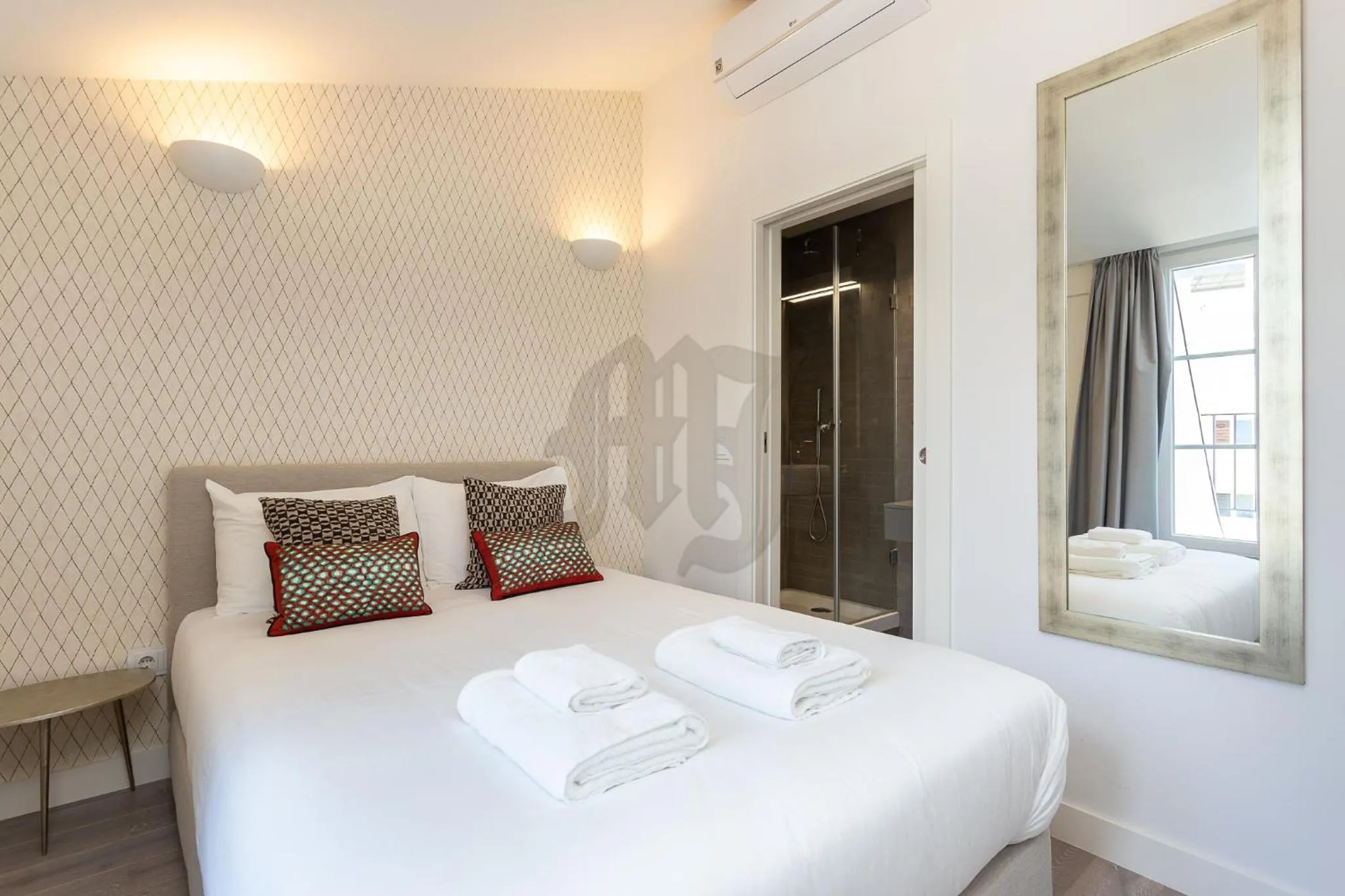 Bedroom, Bed in Morgan-Jupiter Apartments