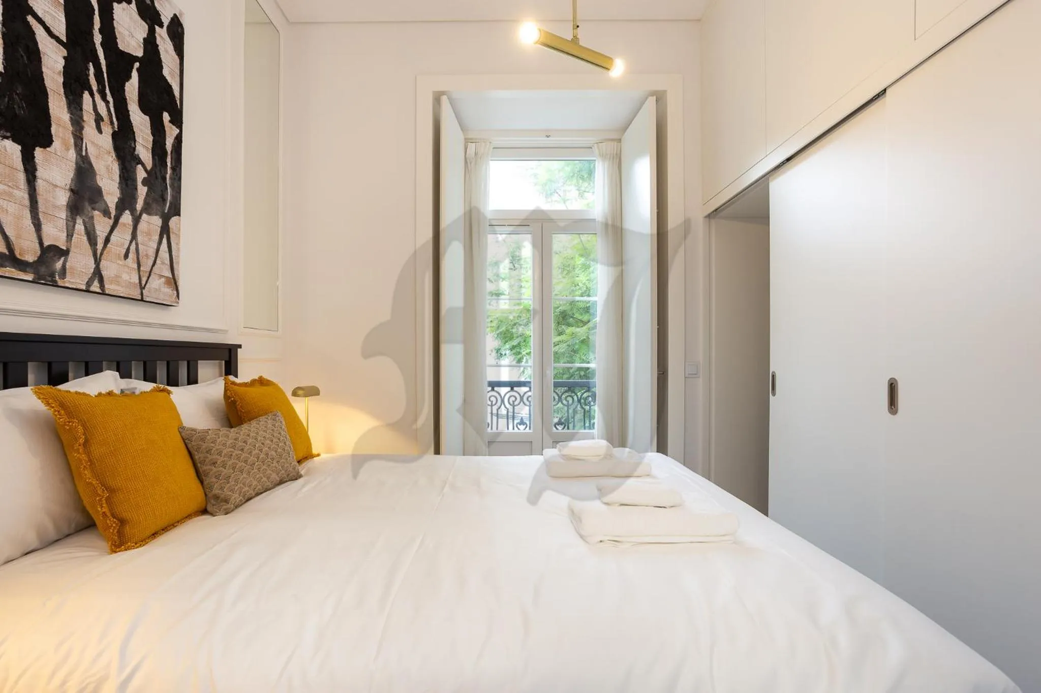 Photo of the whole room, Bed in Morgan-Jupiter Apartments