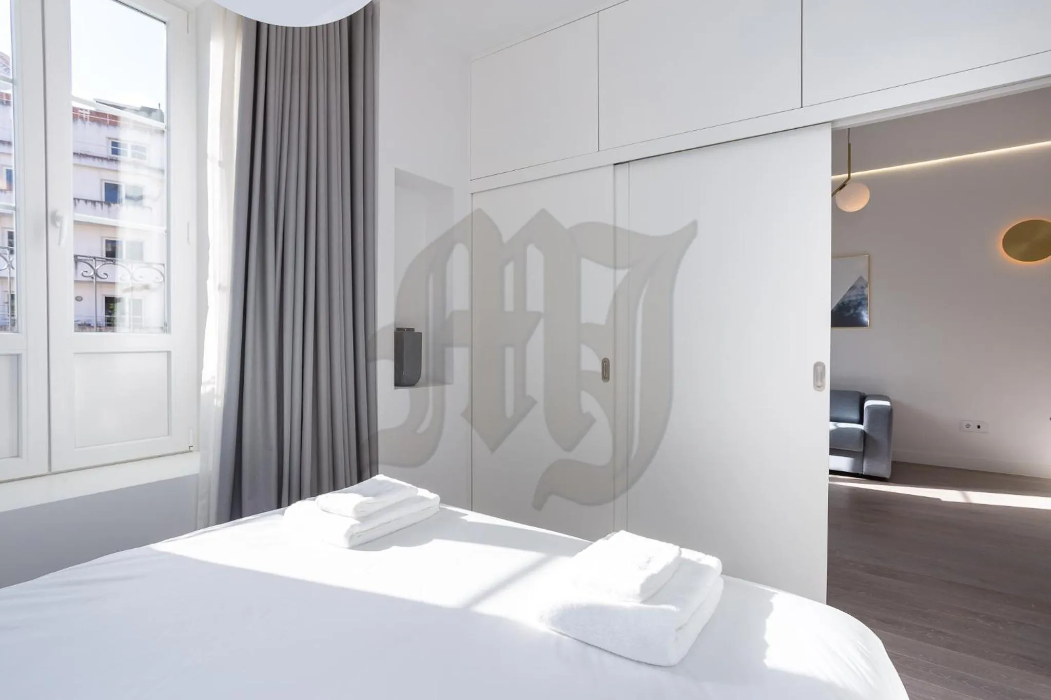 Photo of the whole room, Bed in Morgan-Jupiter Apartments