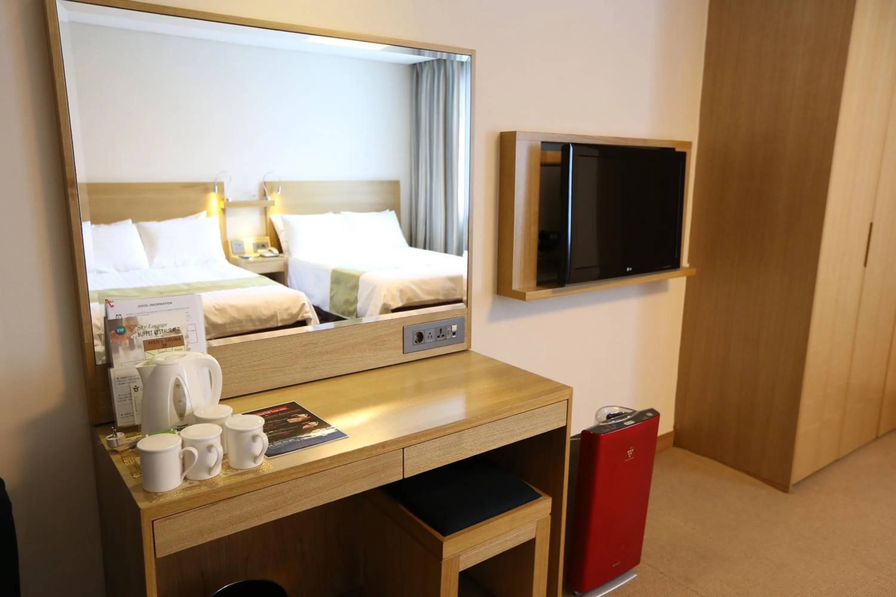 Decorative detail, TV/Entertainment Center in New Kukje Hotel