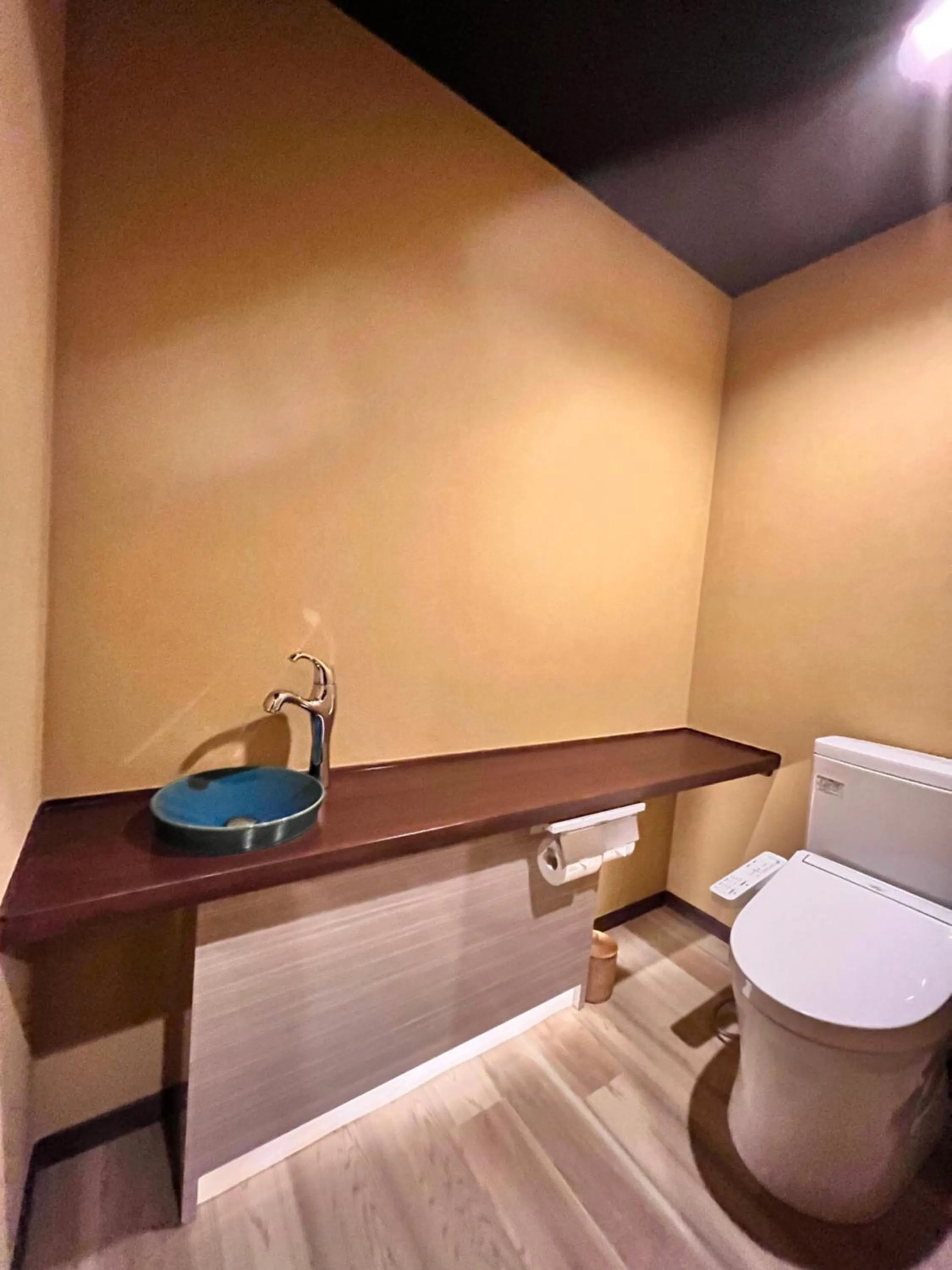 Toilet in Ryokan Kiraku