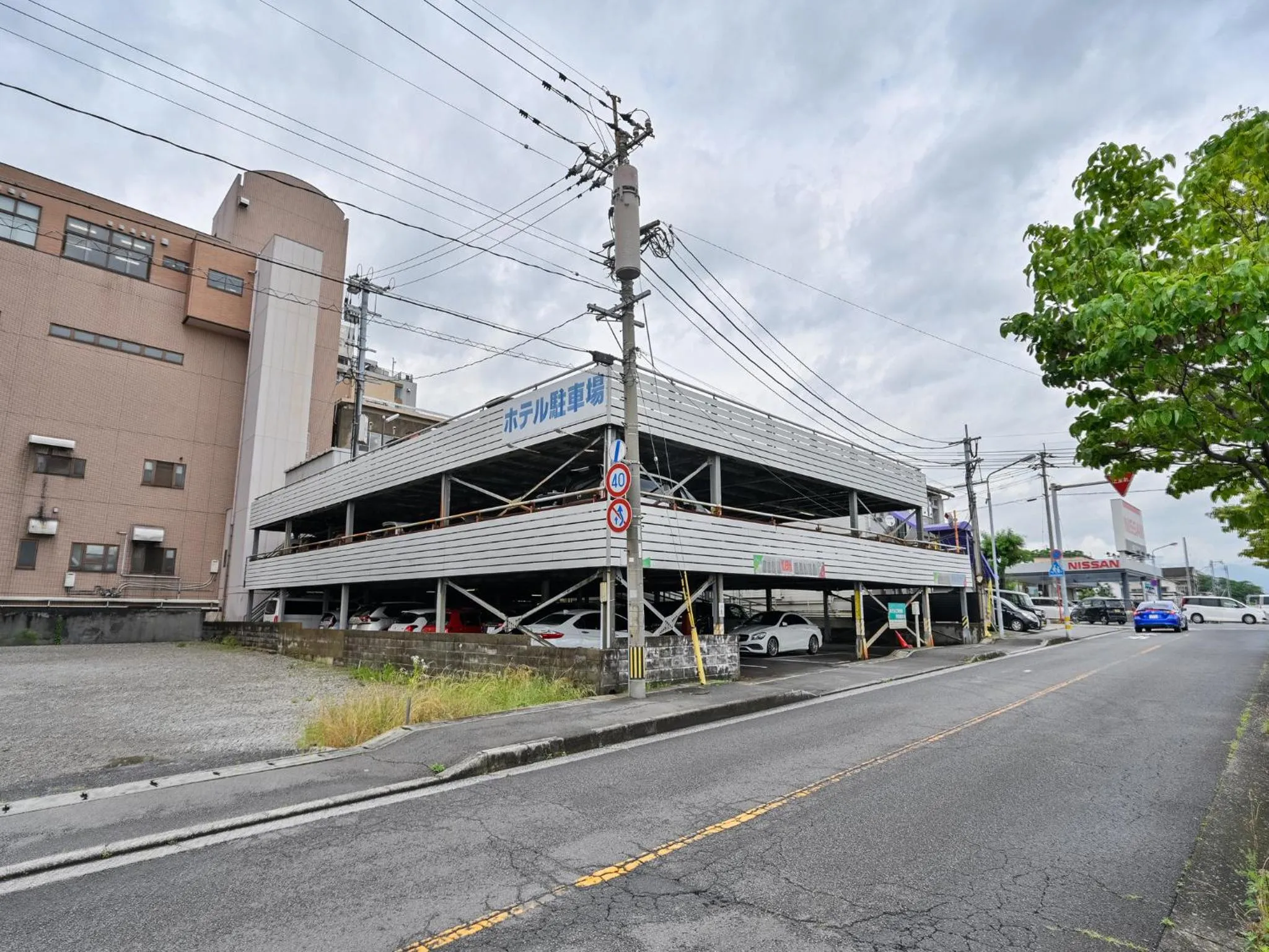 Parking in Hotel Sun Valley Annex