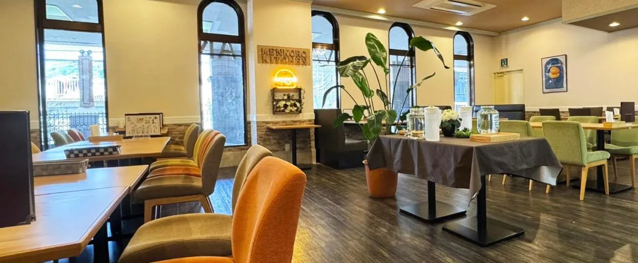 Restaurant/places to eat in Hotel Sun Valley Annex