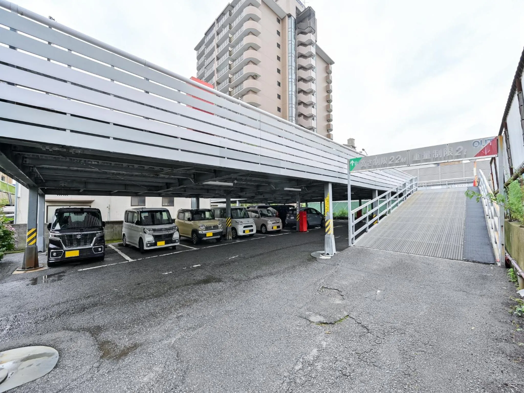 Parking in Hotel Sun Valley Annex