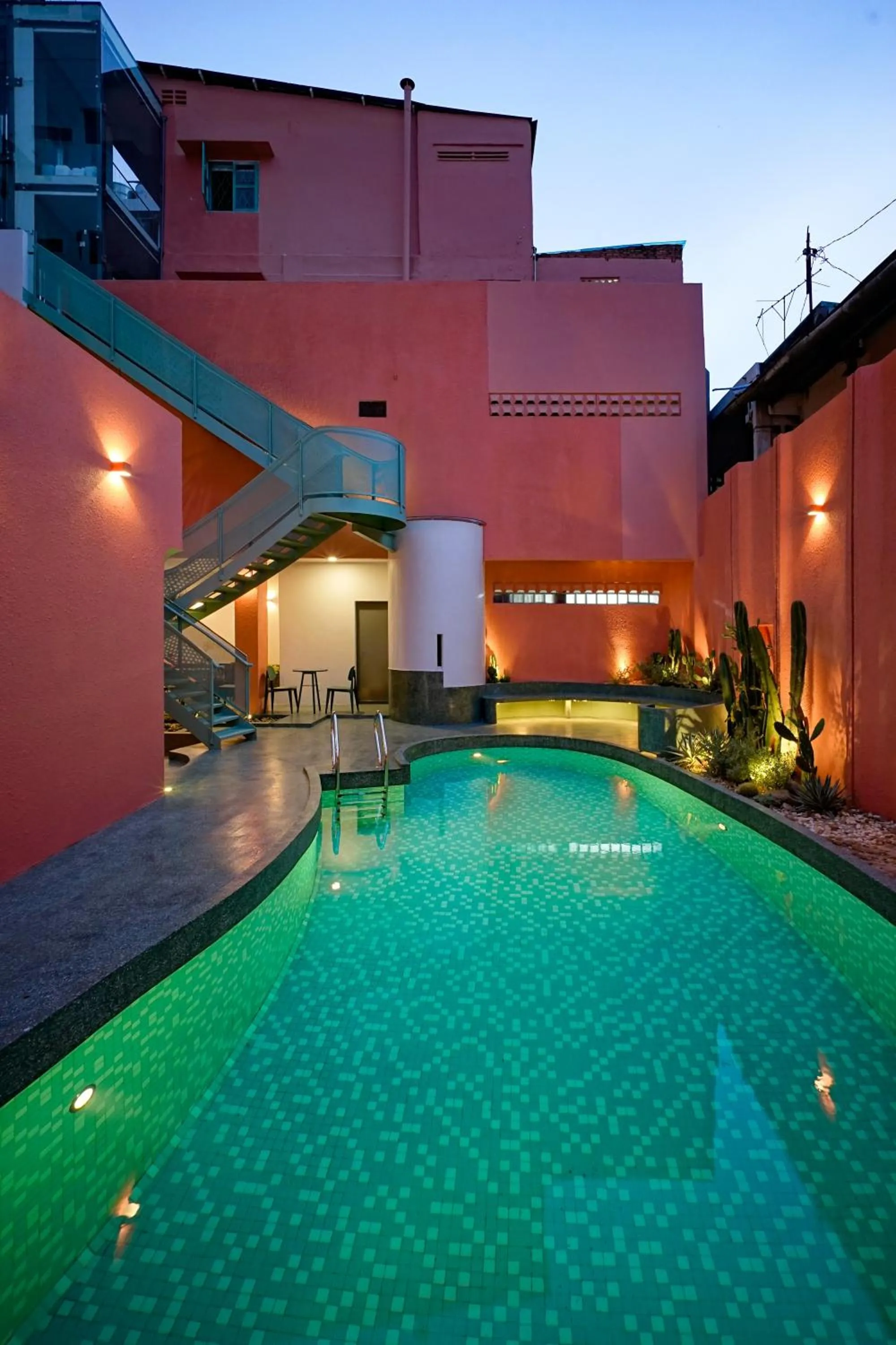 Swimming pool in La Memoria Hotel - City Centre