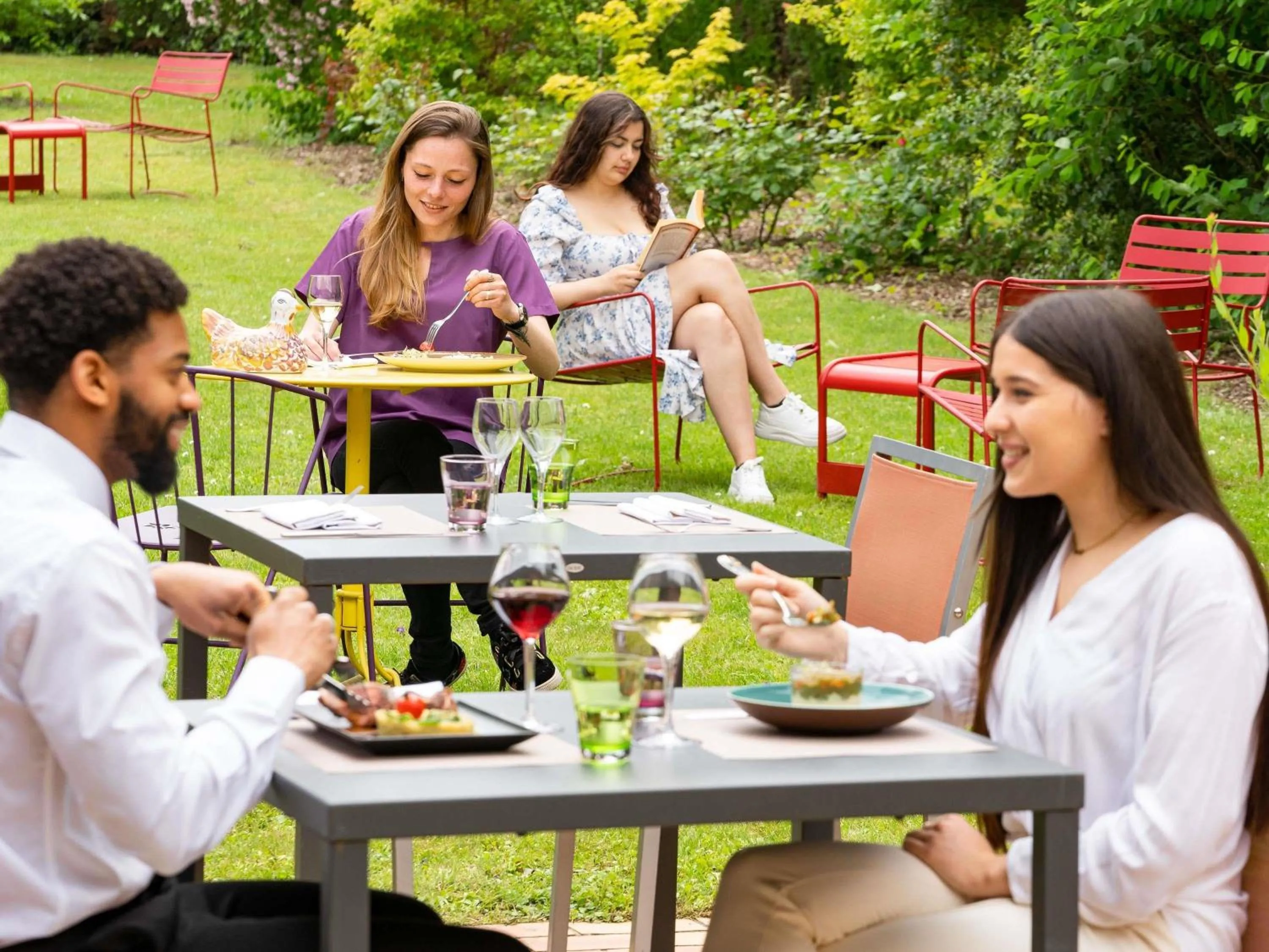 Restaurant/places to eat in Mercure Bourg En Bresse