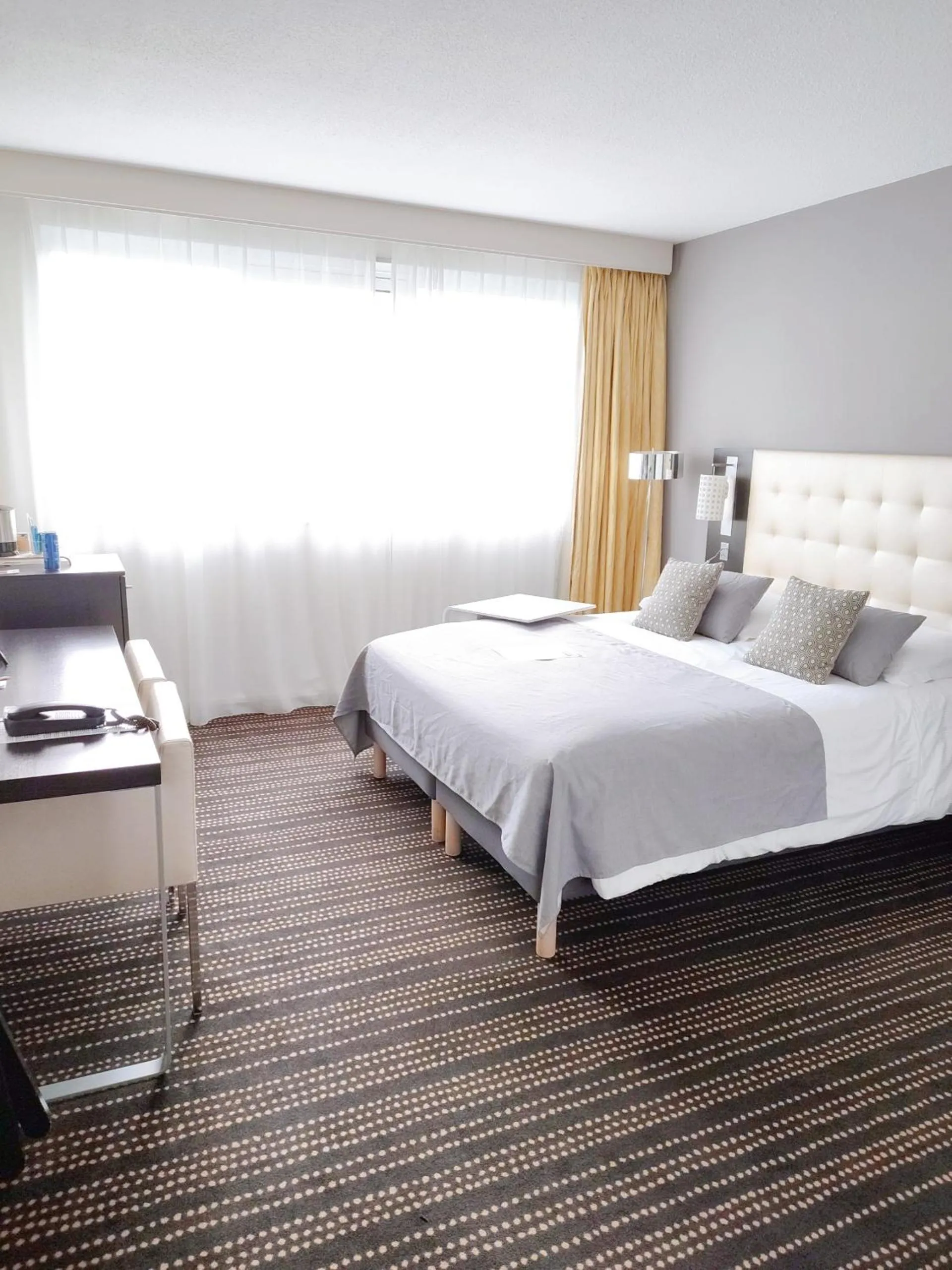 Bedroom, Bed in Mercure Bourg En Bresse