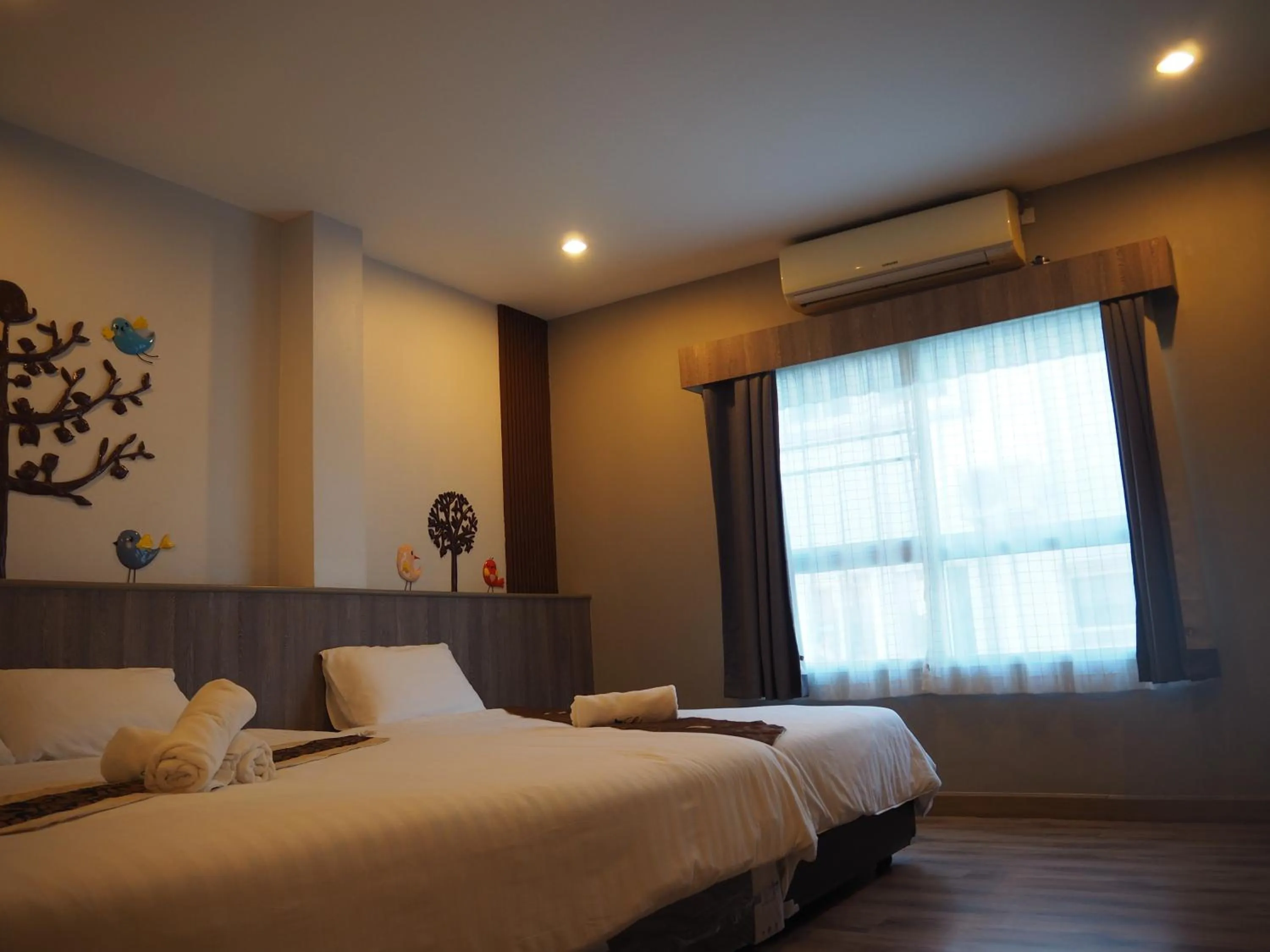 Le Lerts Living Hotel